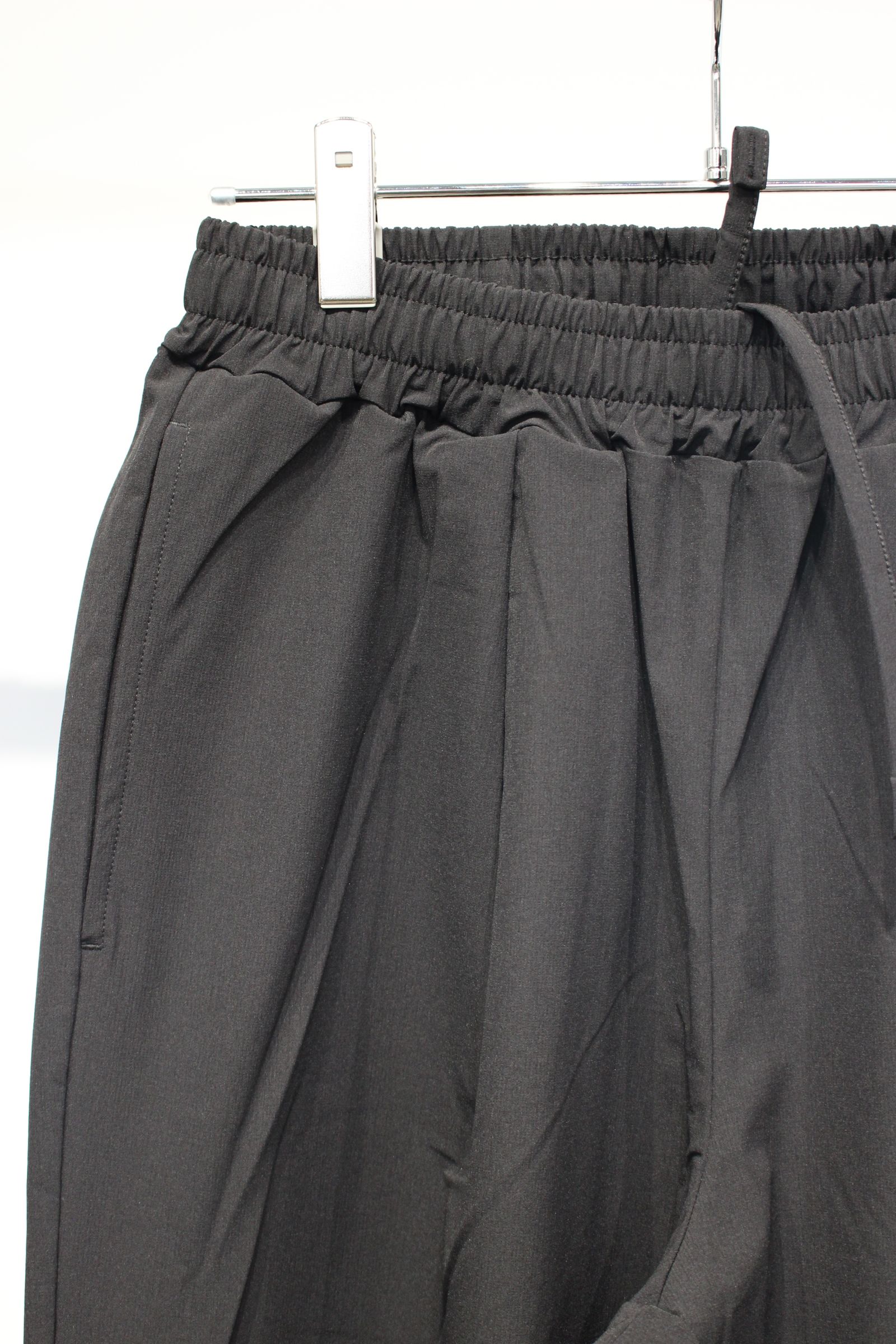AMPHIBIOUS RELAX PANTS | Black | リラックスパンツ
