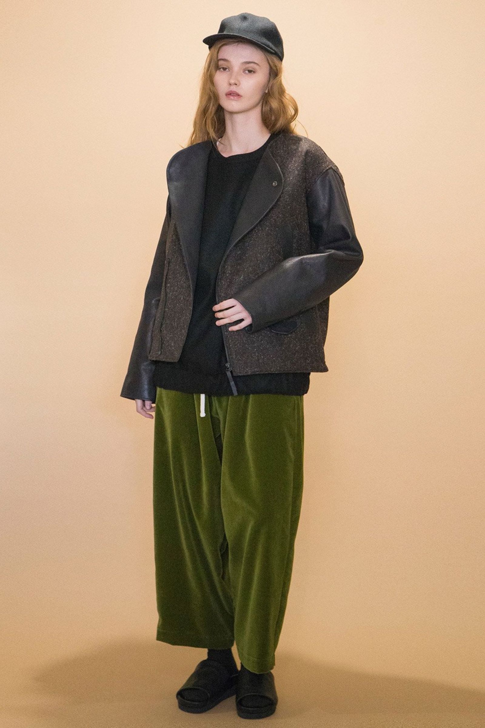VELVET USED FINISH EASY WIDE PANTS/GREEN