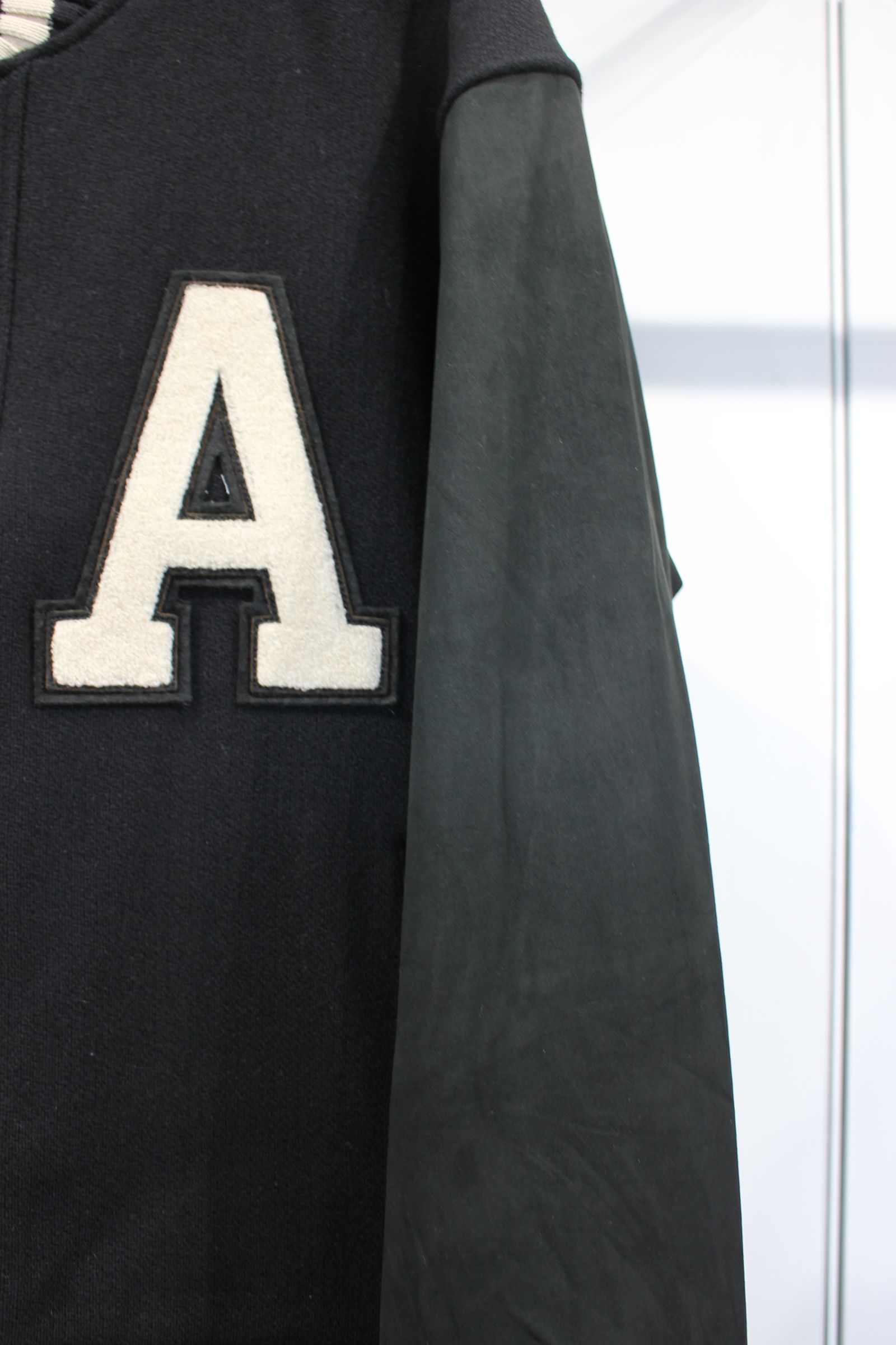 ANCELLM - [ラスト1点] SIDE SLIT VARSITY JACKET/BLACK | NapsNote