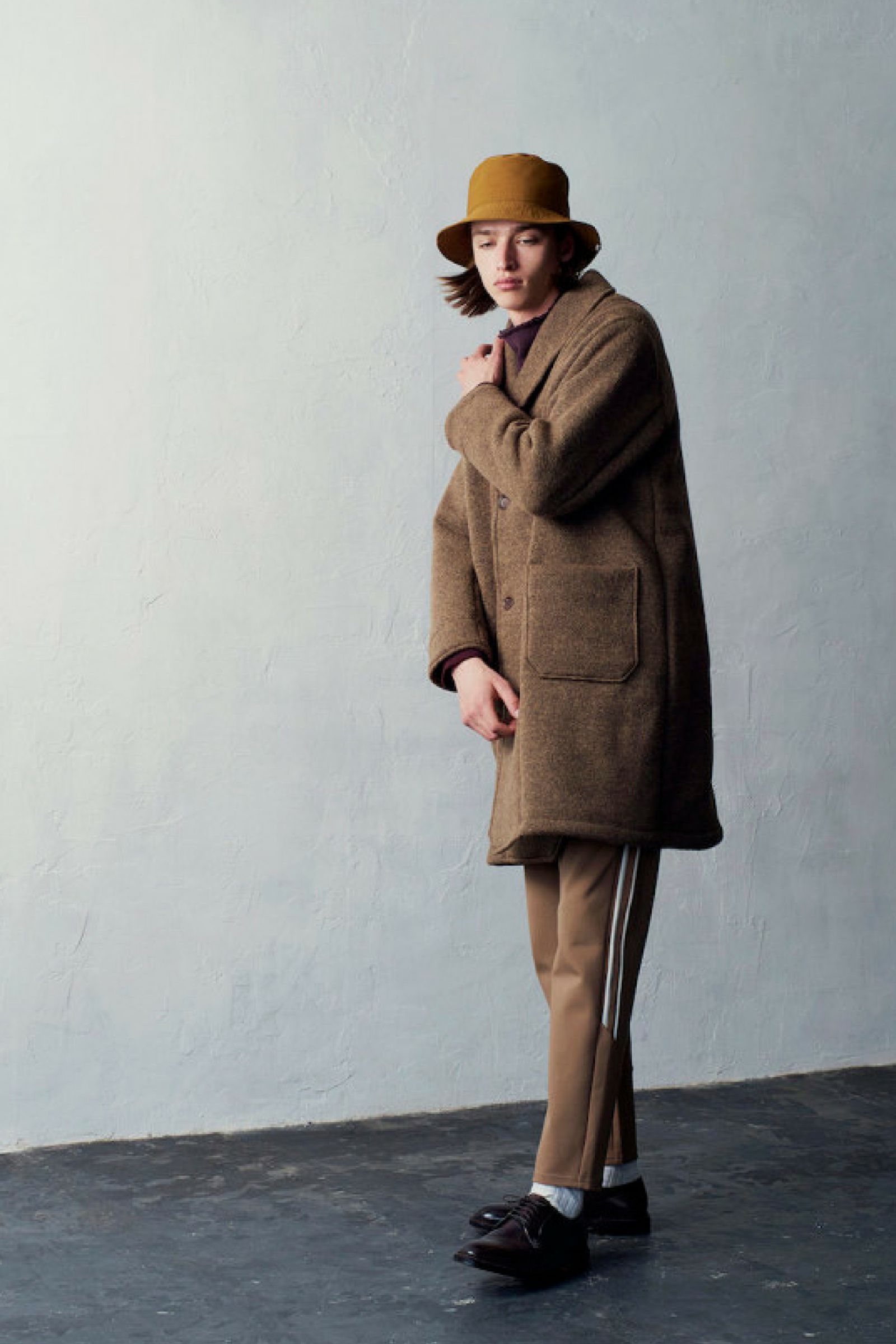 CURLY FROSTED COAT Camel サイズ2 | shop.spackdubai.com