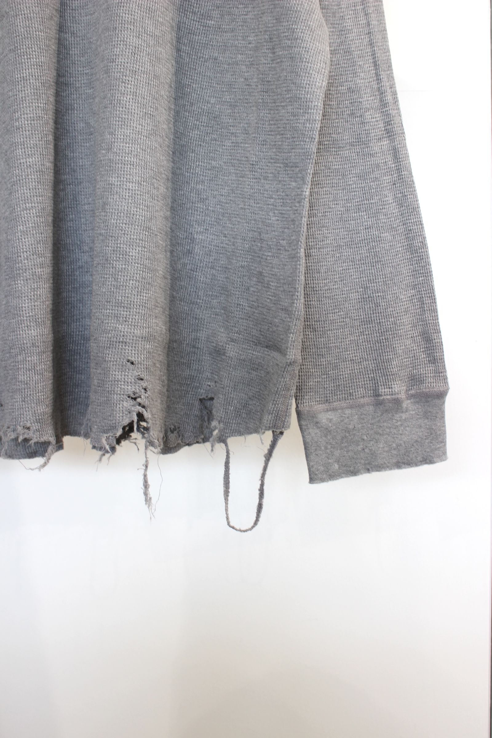 DAMAGE WAFFLE CREW LS T-SHIRT | GRAY | カットソー