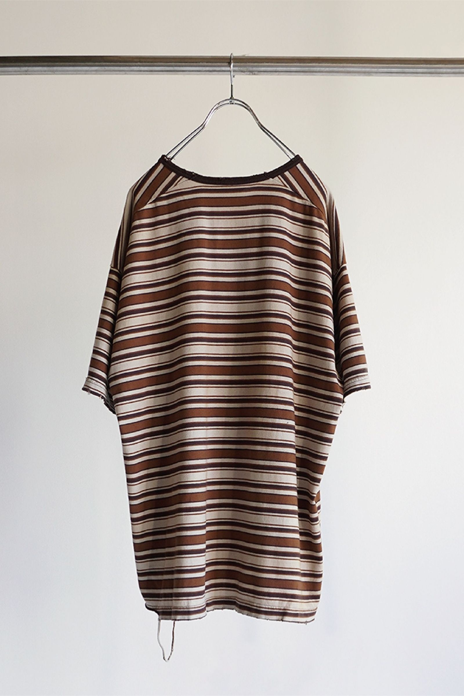 MULTI BORDER T-SHIRT/BROWN