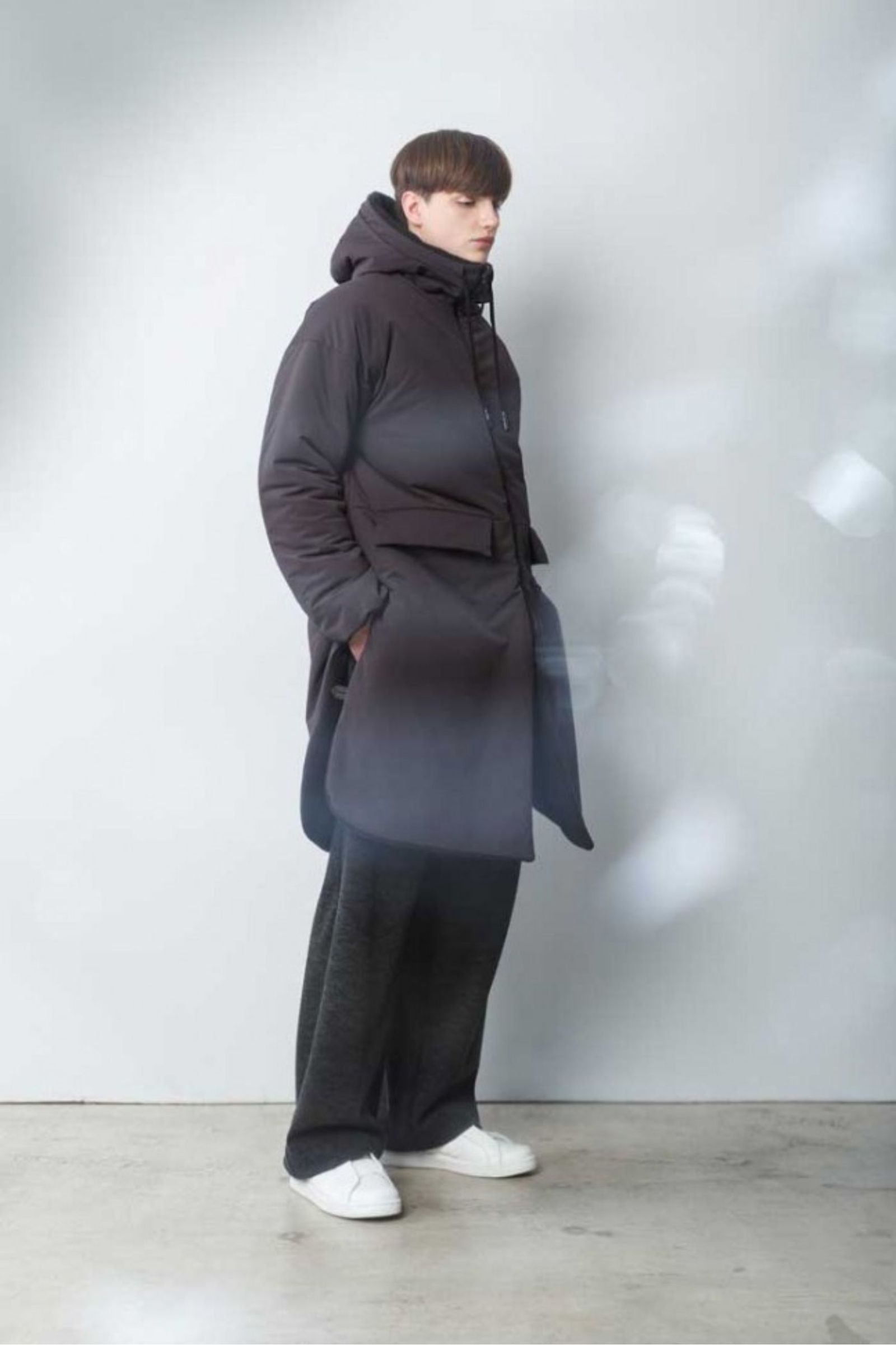 REVERSIBLE BENCH COAT/D.KHAKI-BLACK