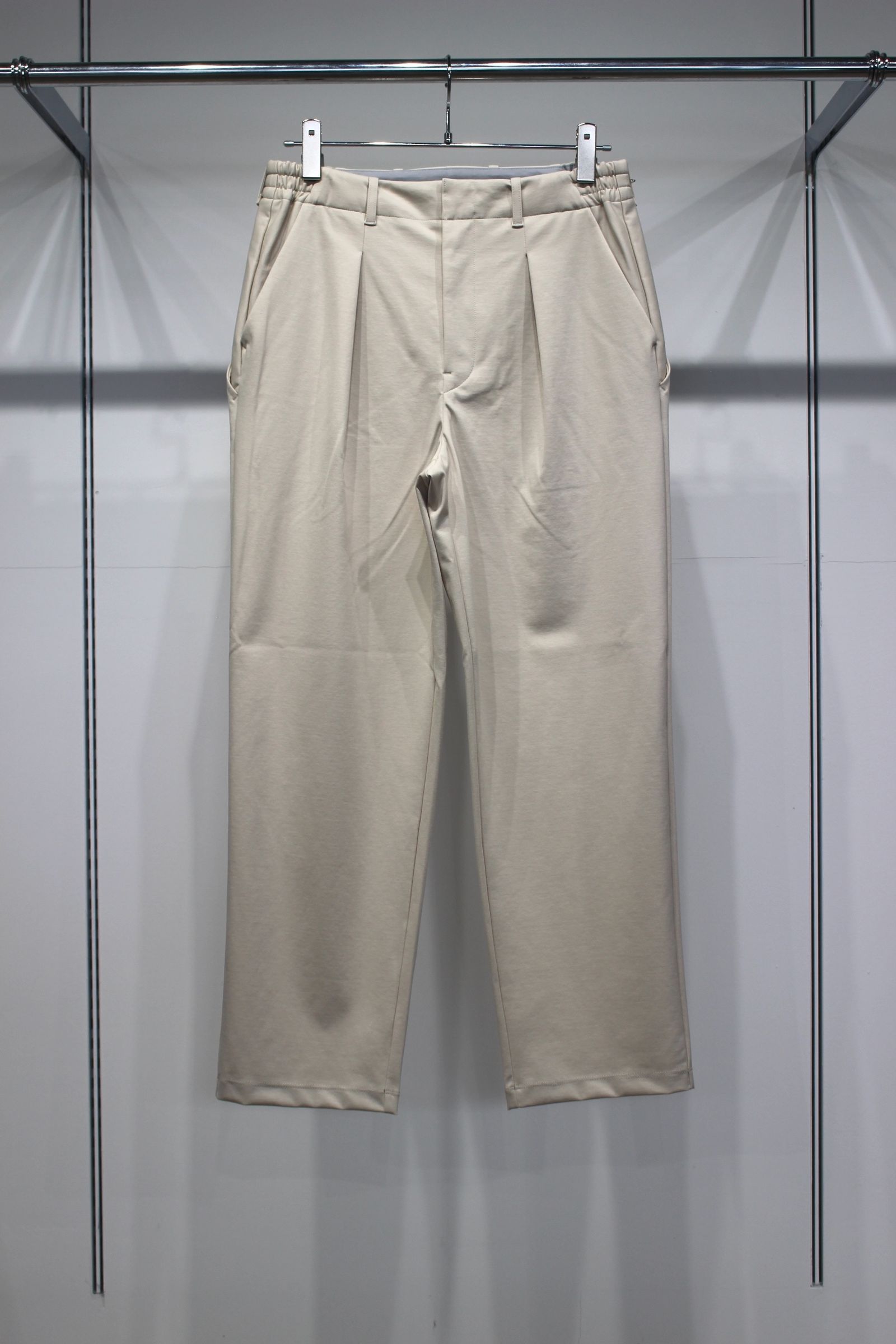 PONTE ROMA MIRROR POCKET PANTS | SAND | テーパードパンツ