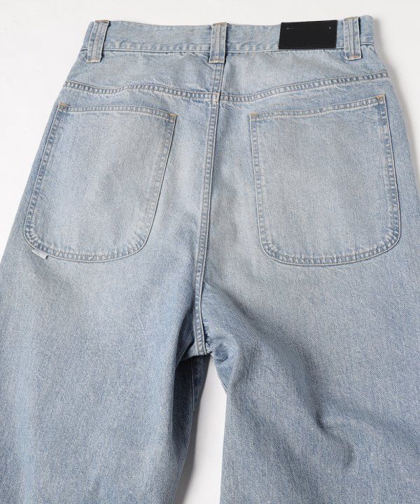 DAMAGE ONE TUCK WIDE STRAIGHT DENIM/ストレートパンツ（デニム）/インディゴ