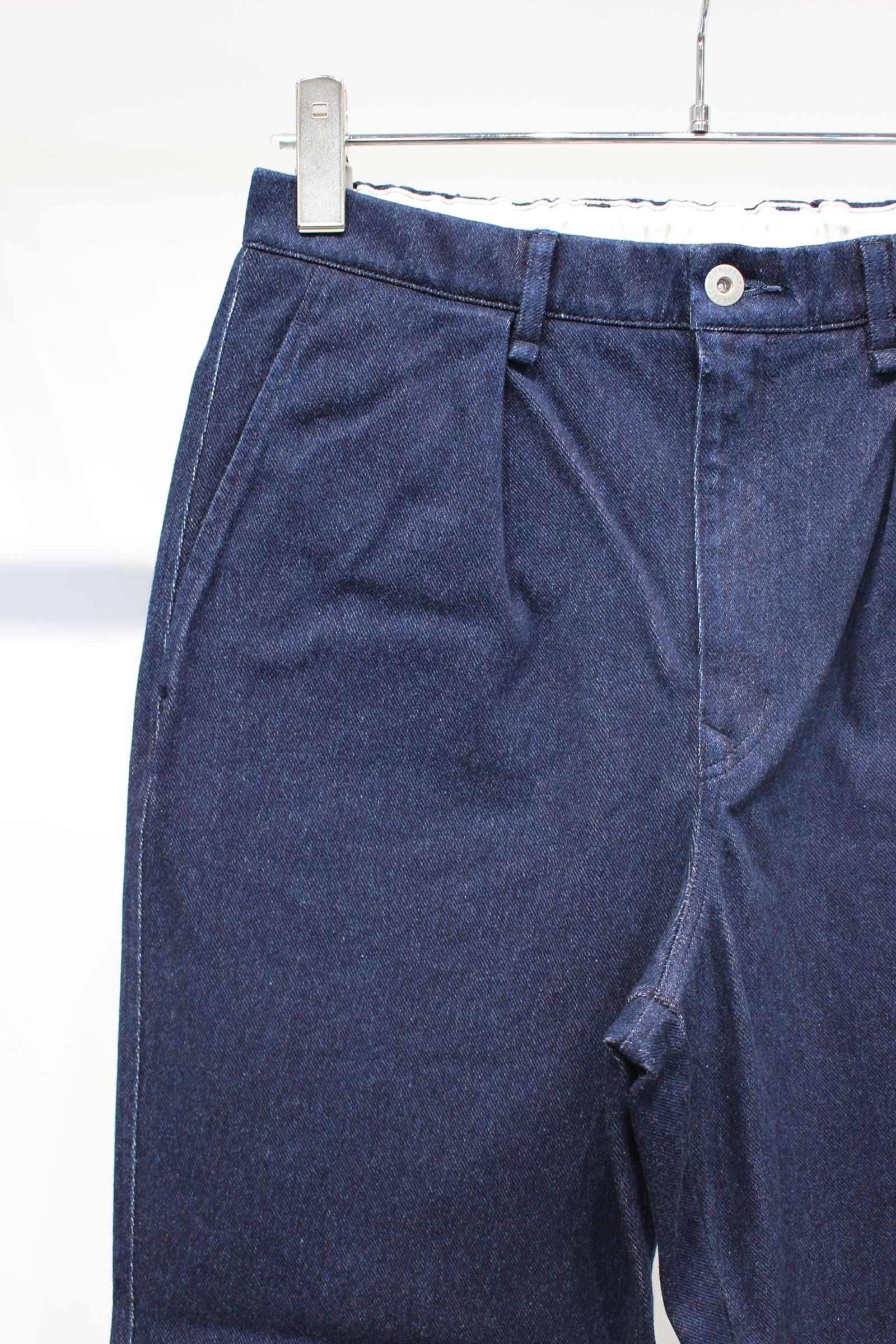 DENIM 1TUCK EZ TAPERED PANTS -indigo- | INDIGO | ニットデニム