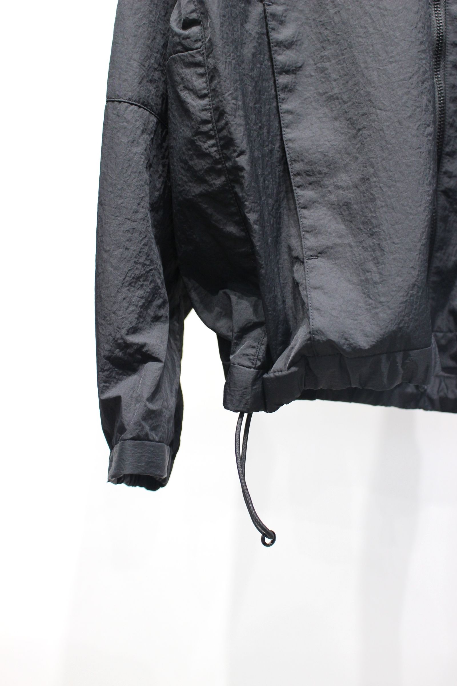 POCKETABLE NYLON BLOUSON | BLACK | ナイロンブルゾン