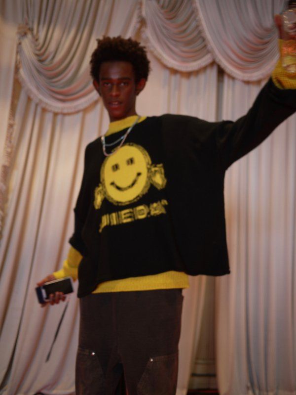 [ラスト1点] SMILE OVER KNIT CREW | BLACK | ニット