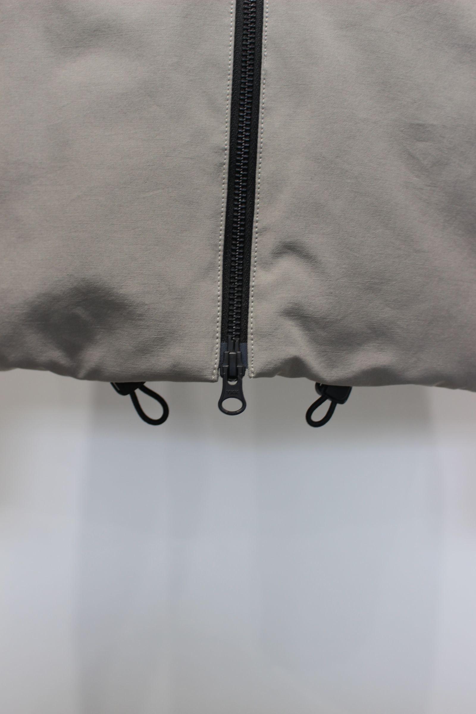 WEATHER CLOTH DOWN BLOUSON | GREIGE | ダウンジャケット