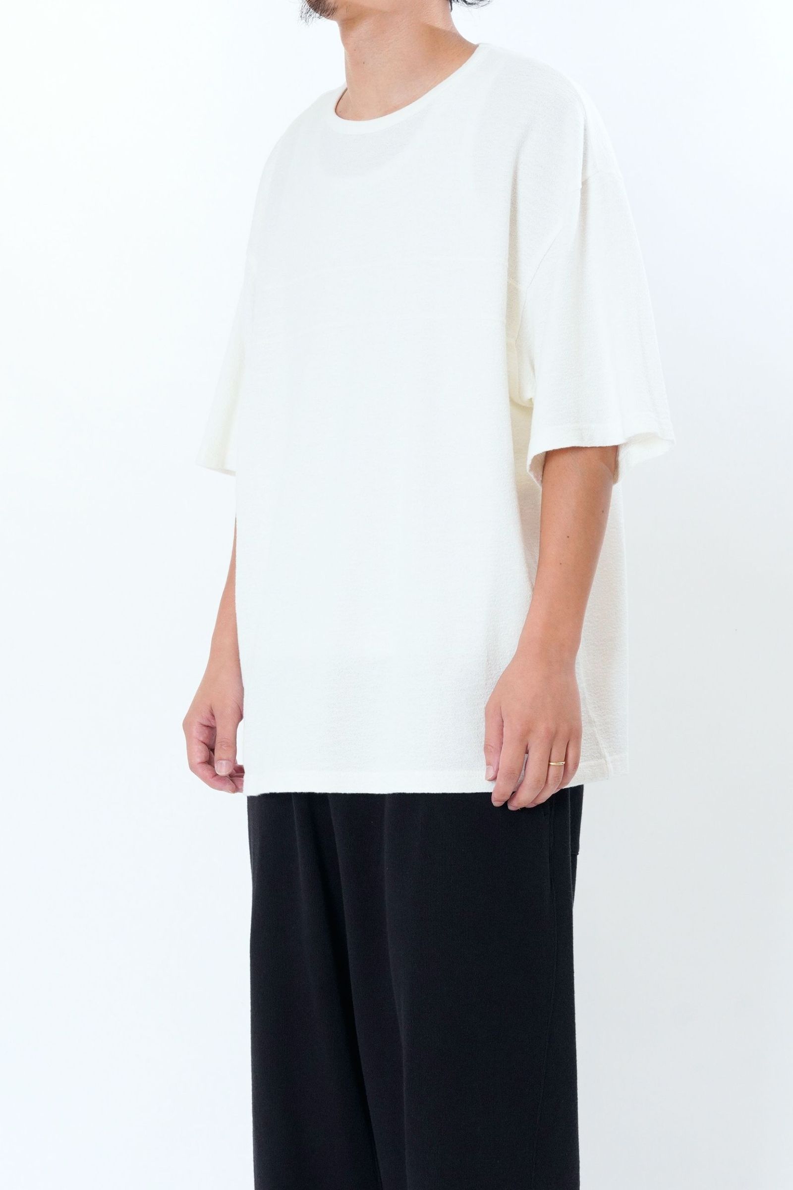 UNIVERSAL PRODUCTS - CREPE WEAVE S/S PANEL T-SHITRS | IVORY UNIVERSAL PRODUCTS - CREPE WEAVE S/S PANEL T-SHITRS | IVORY