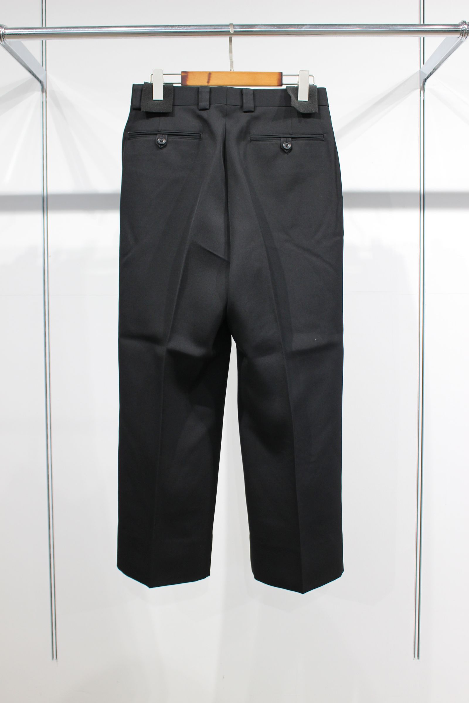 カラーBLACK【数回着用】INTERIM WOOL 1-TUCK BAGGY SLACKS