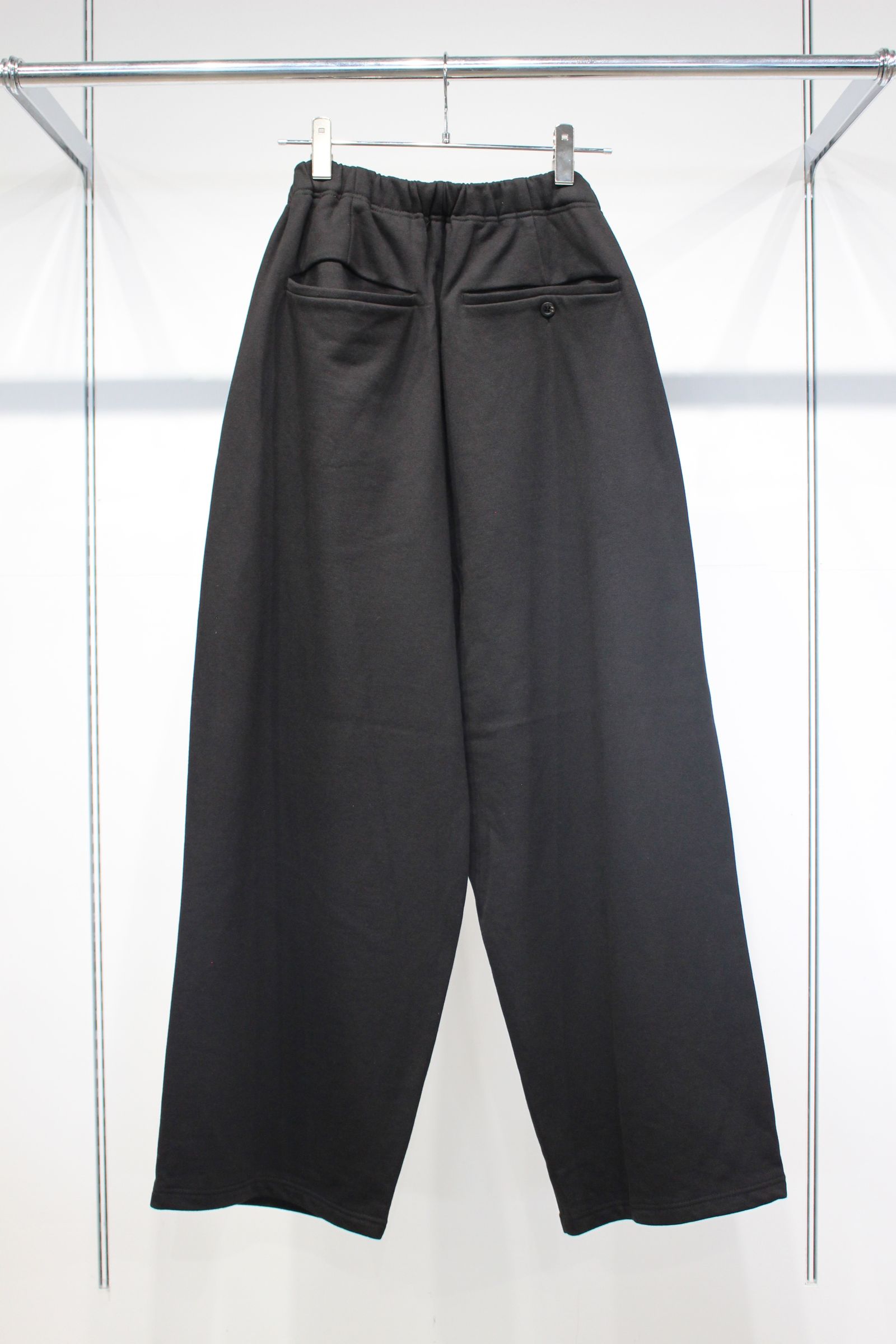 2TUCK SWEAT PANTS | BLACK | スウェットパンツ