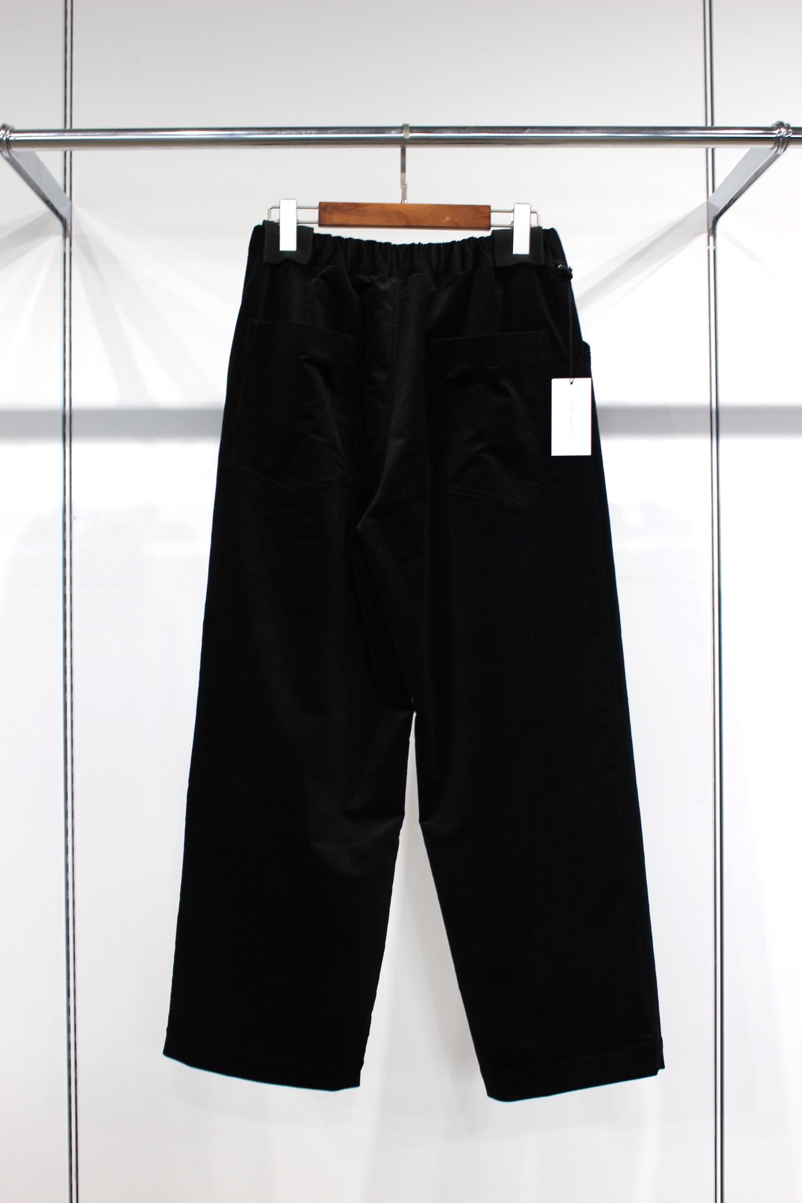 DEVIN Cords Ez Trousers | BLACK | パンツ