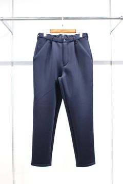 SMOOTH DOUBLE-KNIT TROUSERS | NAVY | パンツ