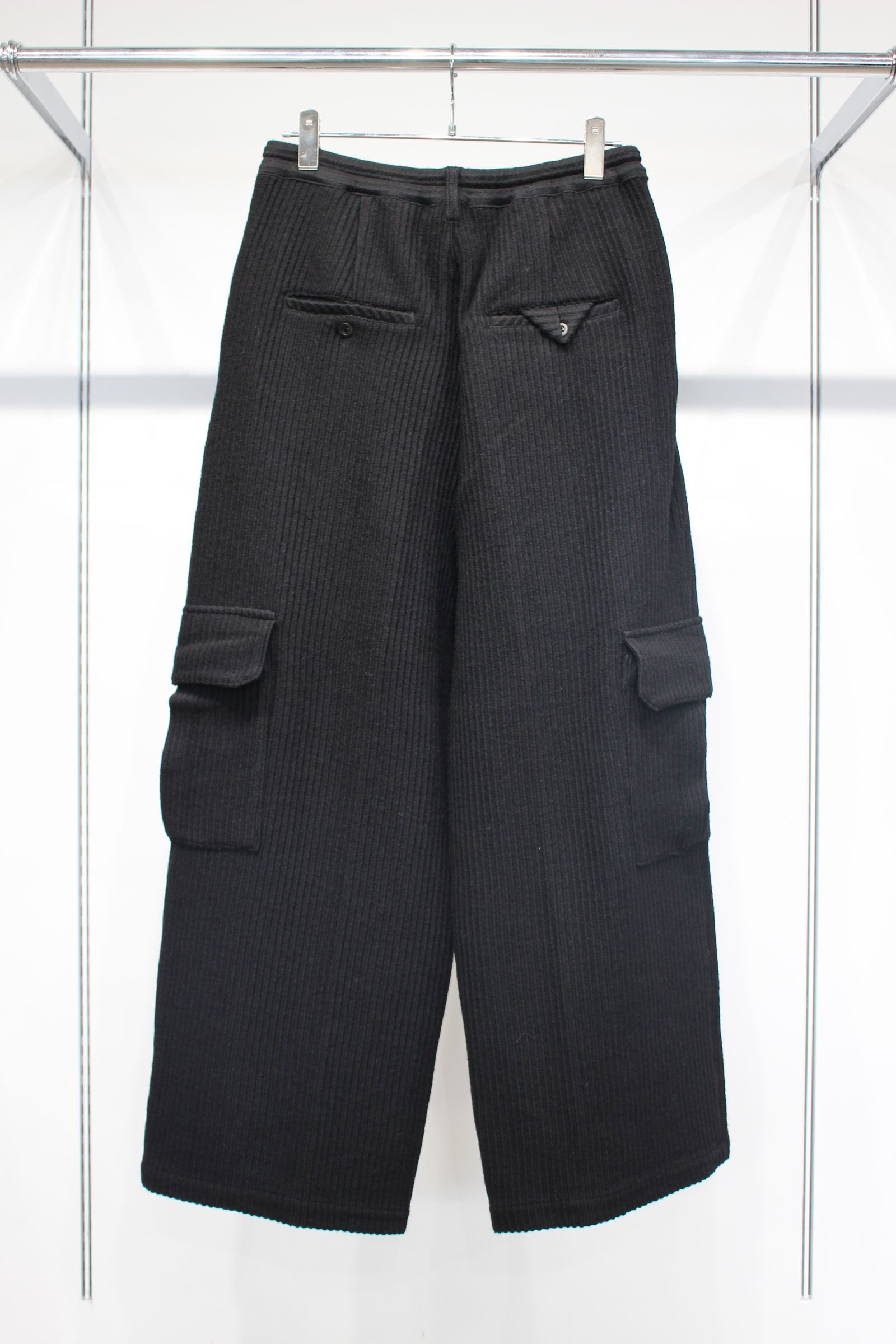 WOOL CORDUROY CARGO SLACKS | BLACK | スラックス