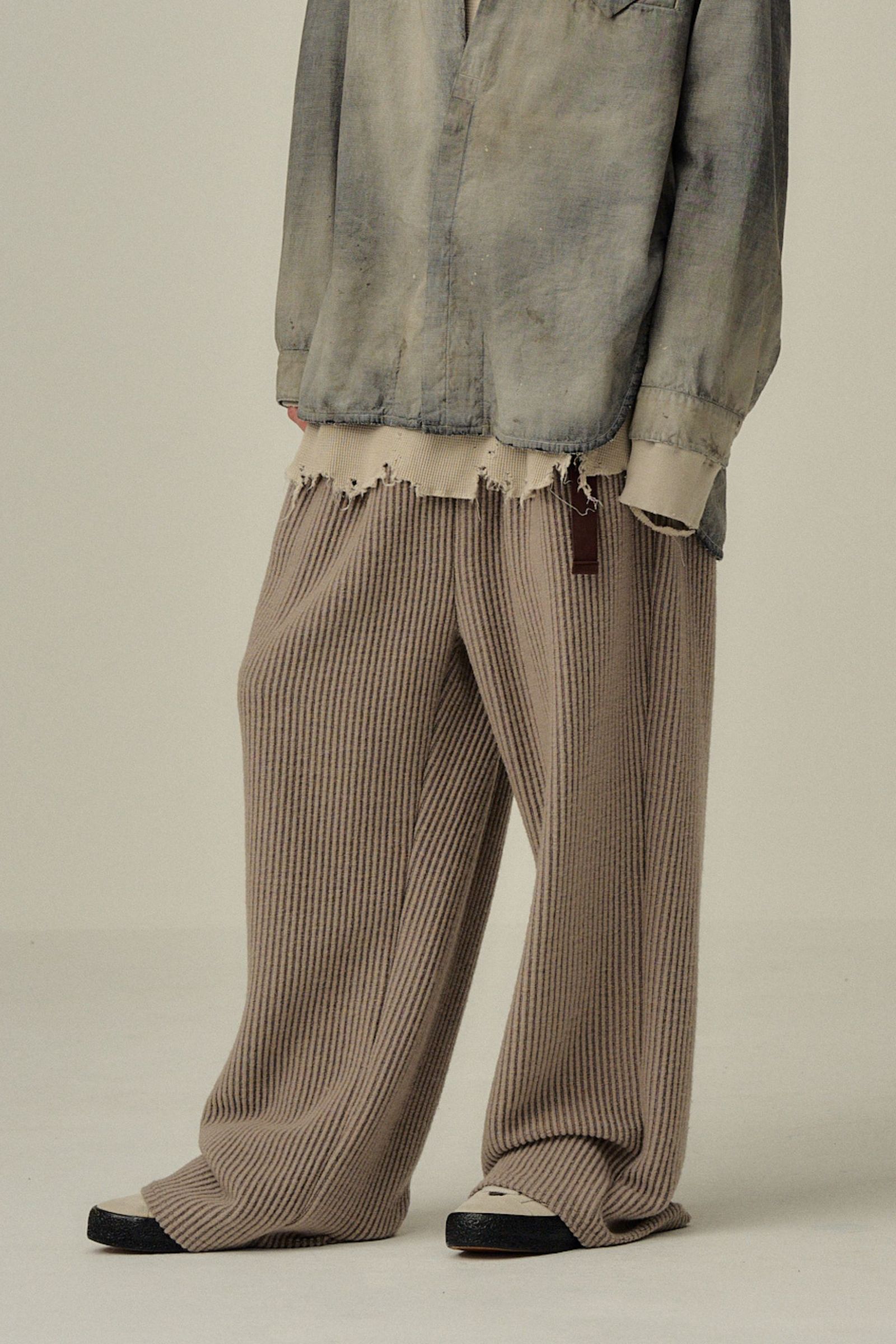 [ラスト1点] WOOLCORD BELTLESS SLACKS | SAND | スラックス