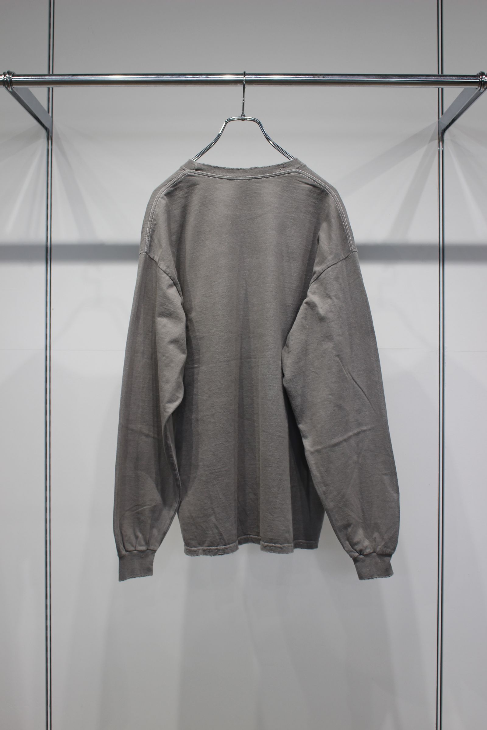 EMBROIDERY DYED LS T-SHIRT 2 | GRAY | カットソー