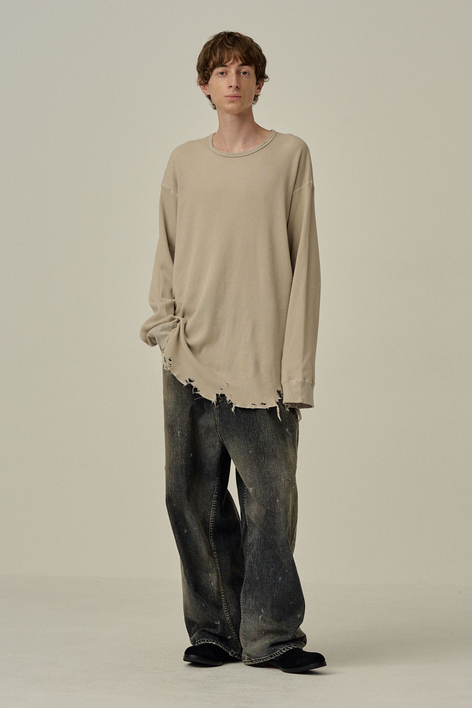 DAMAGE WAFFLE CREW LS T-SHIRT | GREIGE | ダメージワッフル