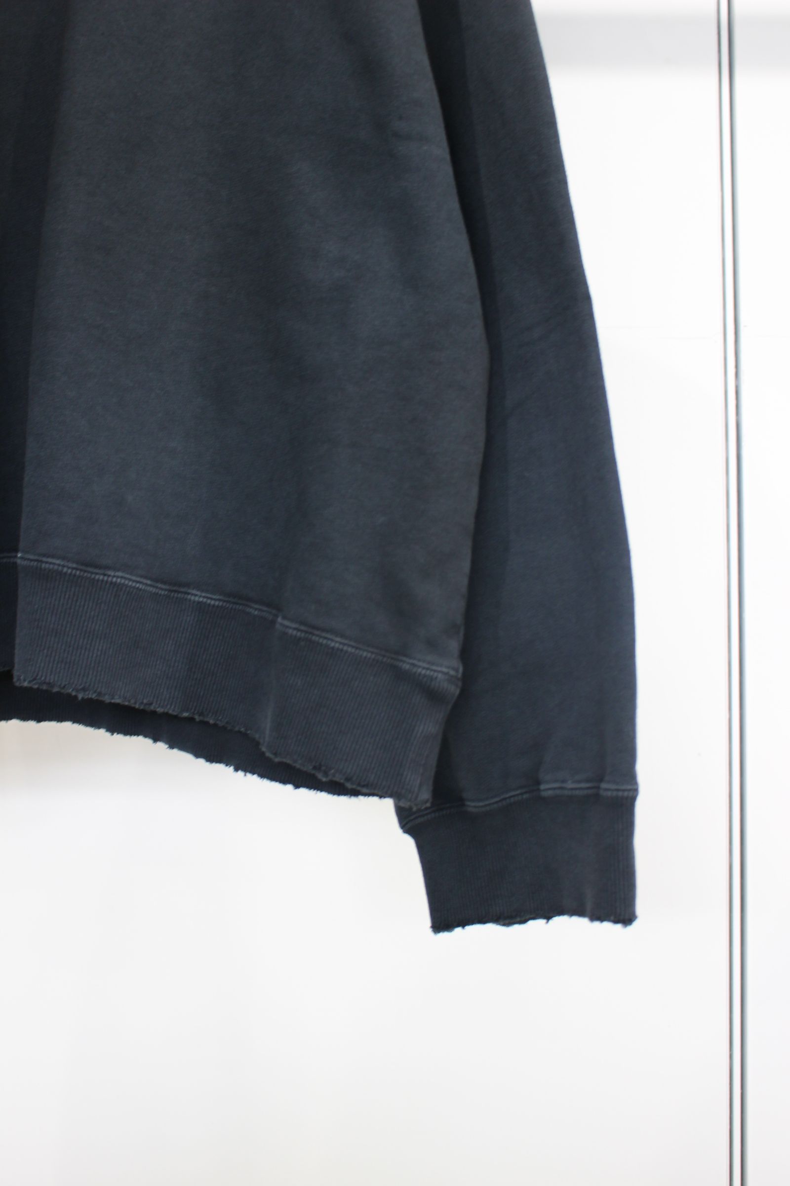 EMBROIDERY SWEAT SHIRT | BLACK | スウェット