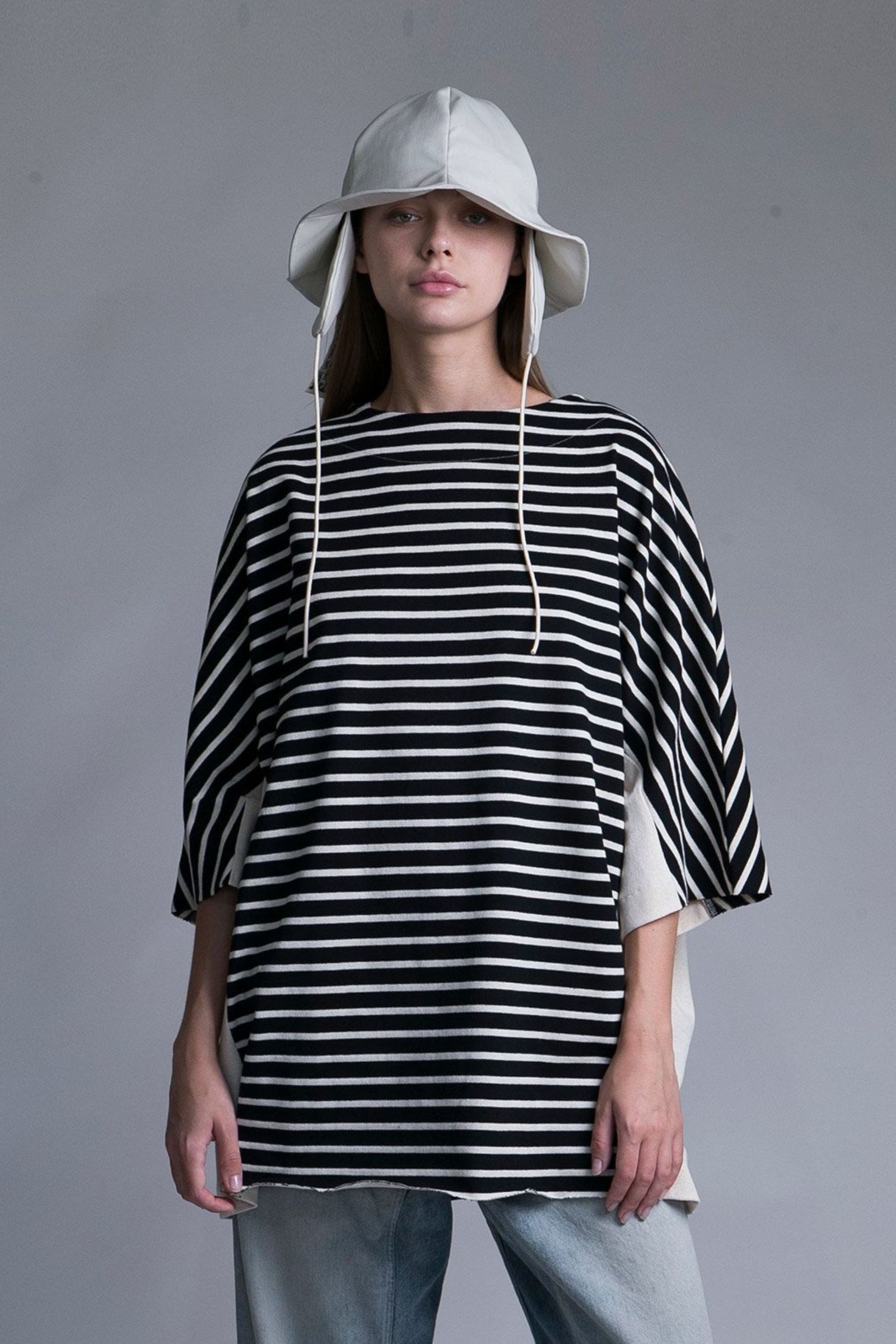 BASQUE BORDER S/S TEE/BLACK