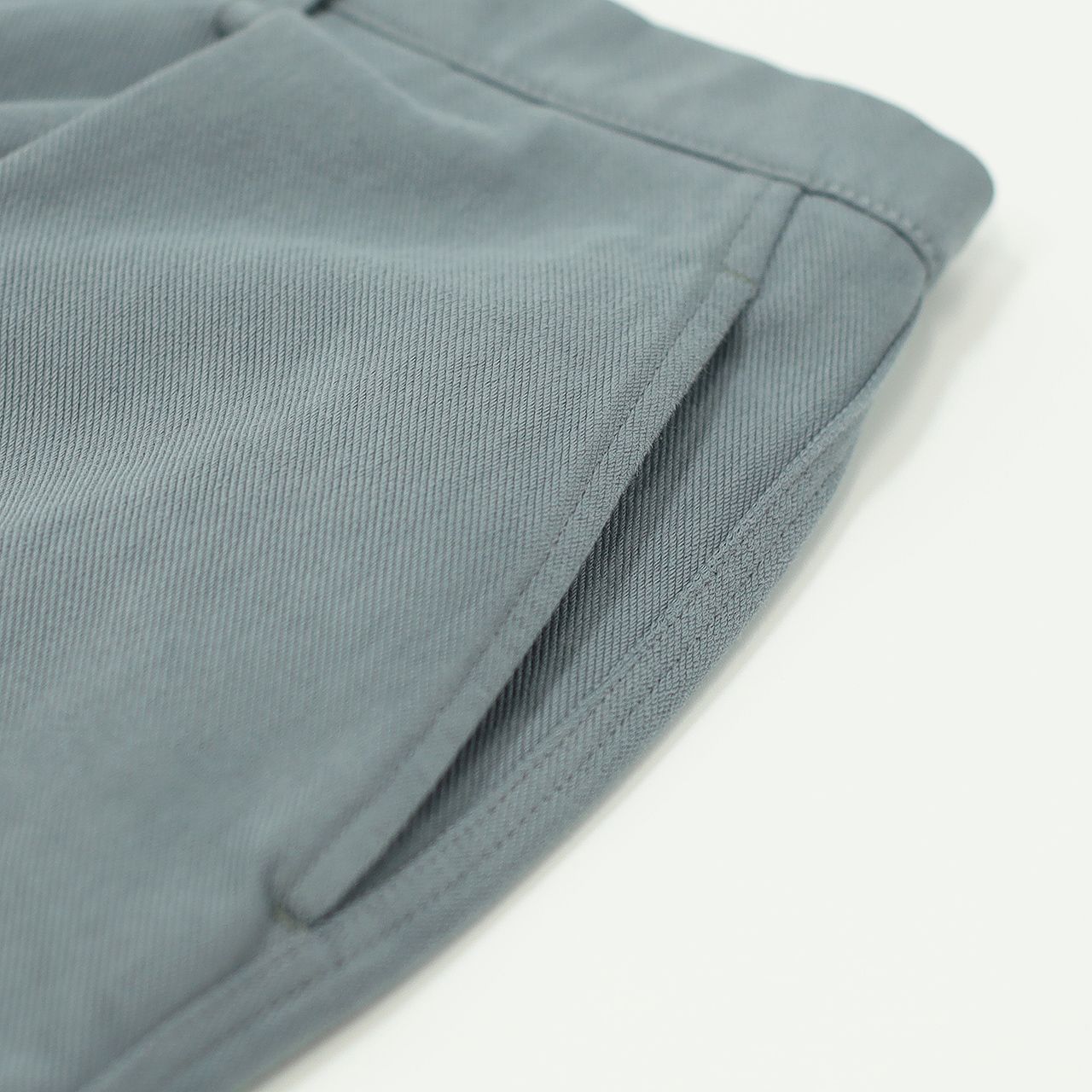 KNIT DENIM 1 TUCK EZ TAPERED SLACKS | STEEL GRAY | ニットデニム