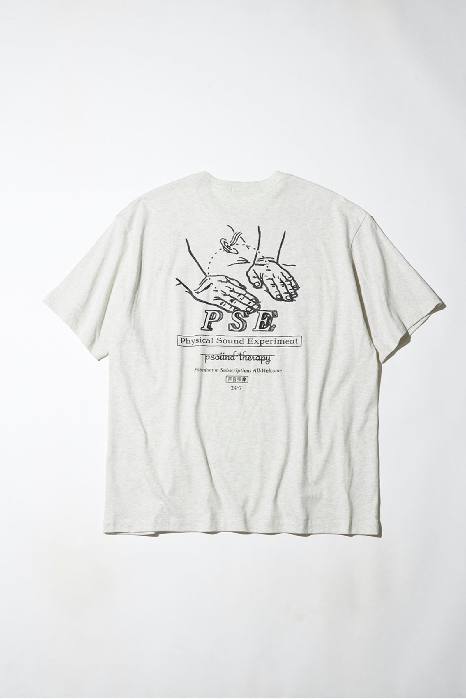 PRINTED CROSS NECK T-SHIRT SS -MASSAGE-/プリントカットソー