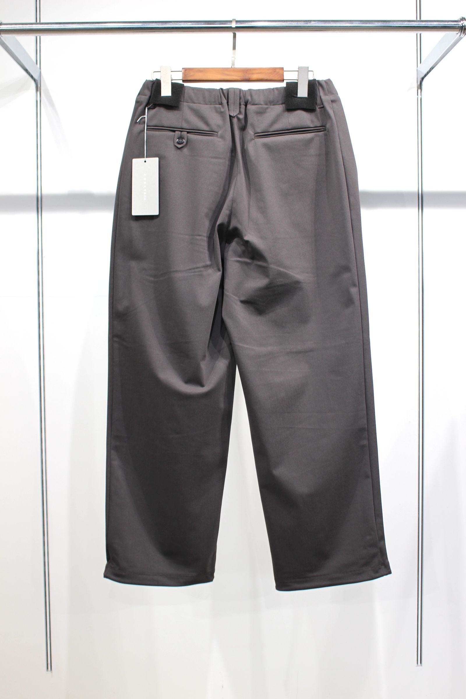 TRICOT STRAIGHT EZ PANTS | CHARCOAL | イージーパンツ