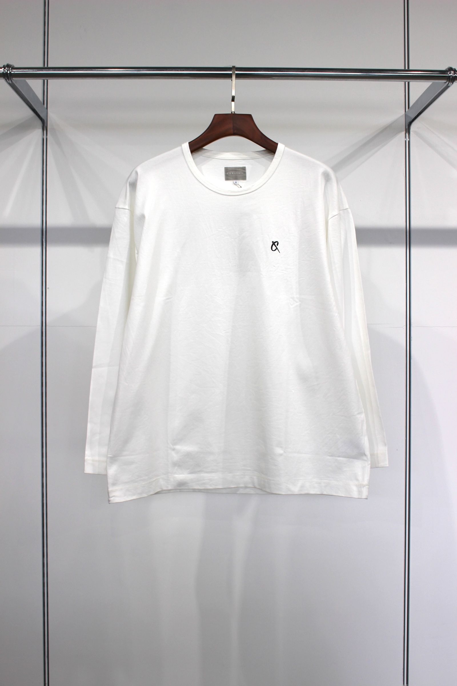 CURLY - EMBROIDERY L/S TEE/WHITE | NapsNote