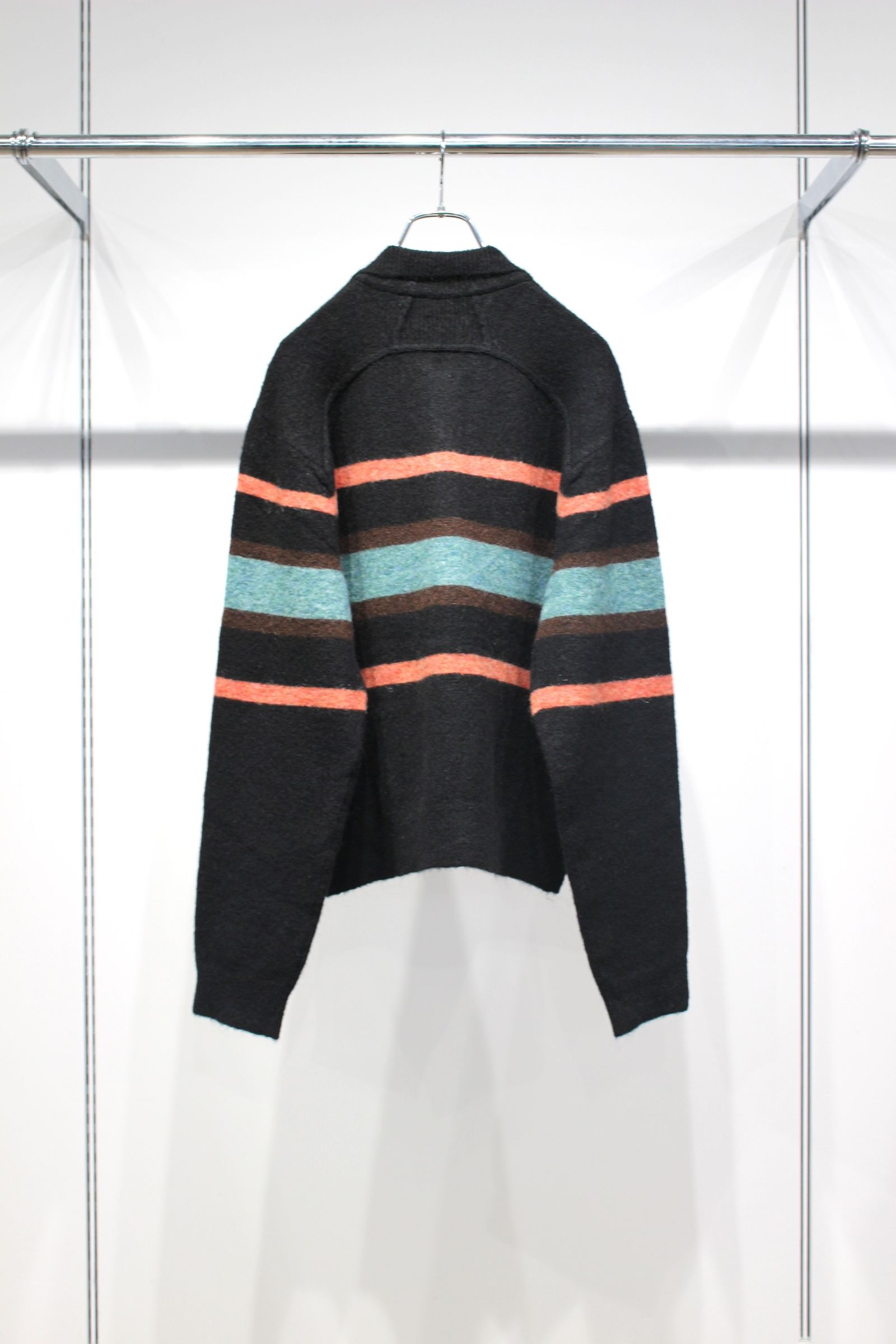 STRIPED KNIT POLO | BLACK | ニット