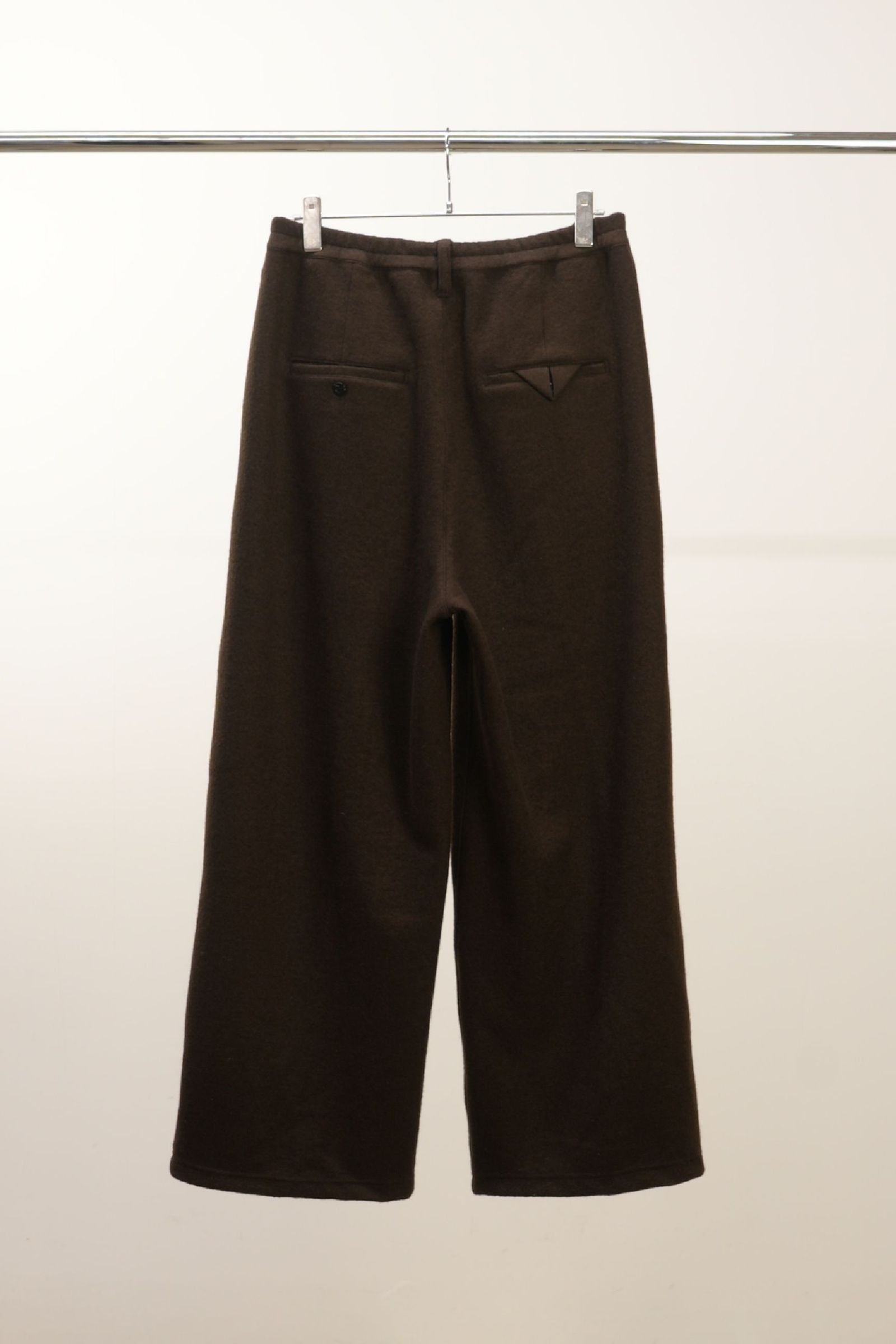 WOOL WIDE EASY TUCK SLACKS | D.BROWN | スラックス