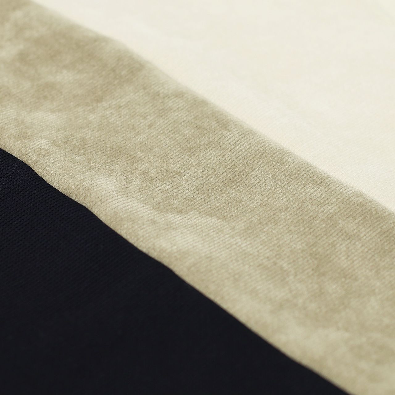 TRICOLOR VINTAGE P/O | SNOW | クルーネックプルオーバー