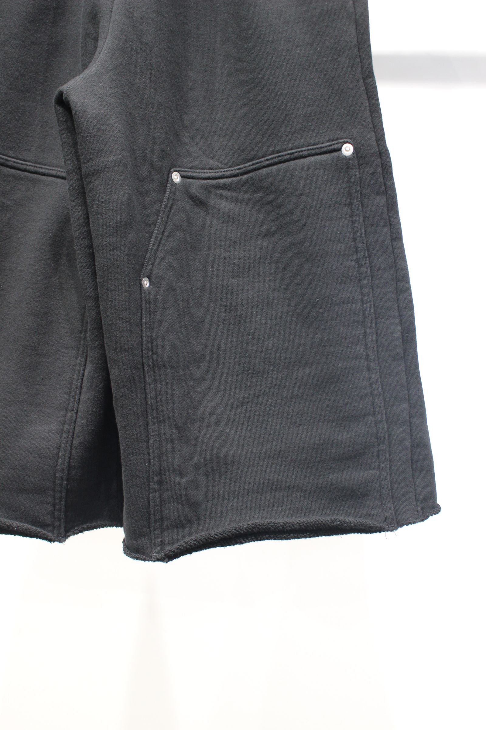 3/4 DOUBLE KNEE SWEAT PANTS | BLACK | ショートパンツ