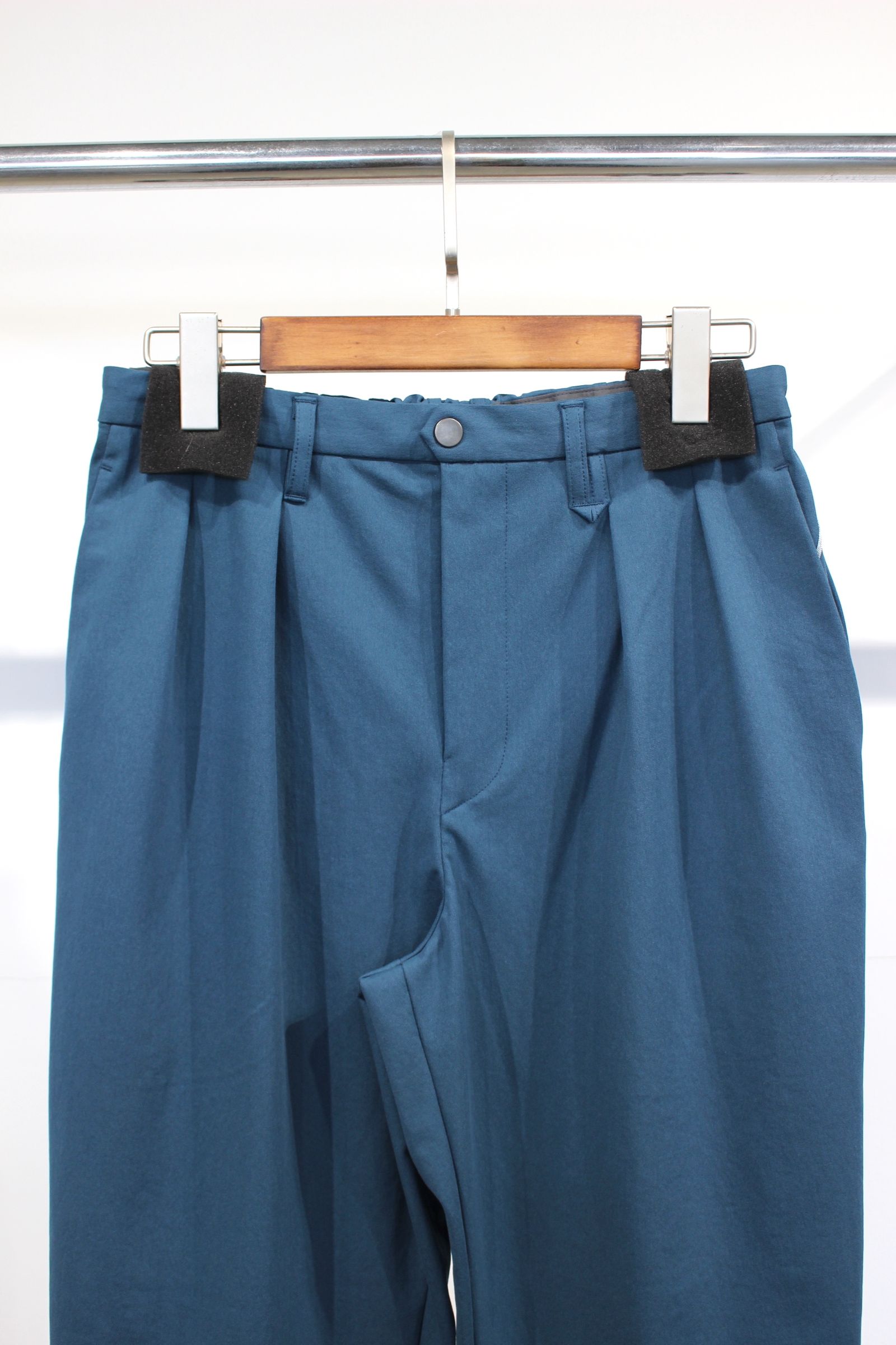 TRICOT TAPERED TROUSERS/PRUSSIAN