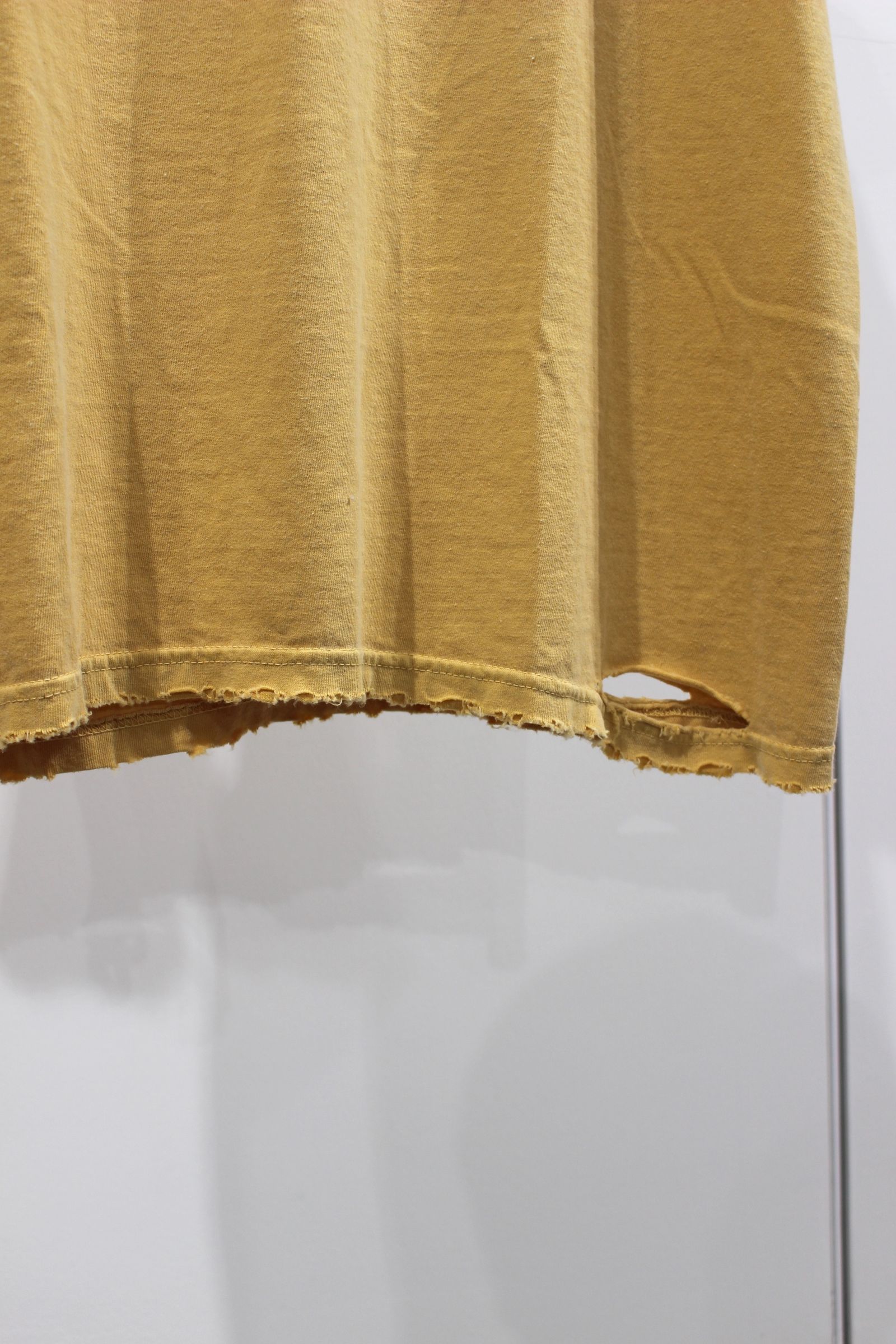 AGING LEO T-SHIRT/MUSTARD