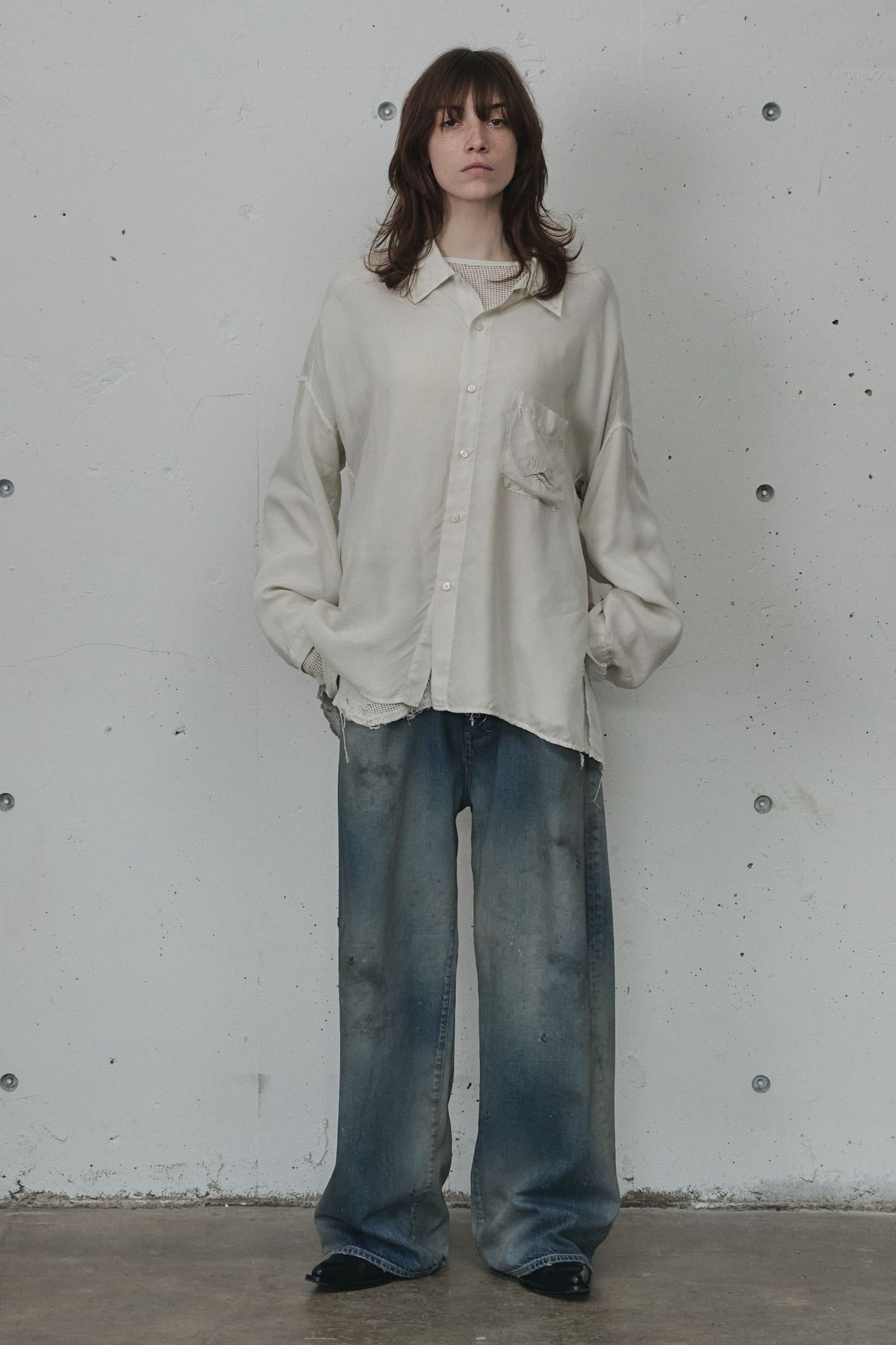 [ラスト1点] EMBROIDERED SOUVENIR SHIRT | WHITE | 刺繍シャツ