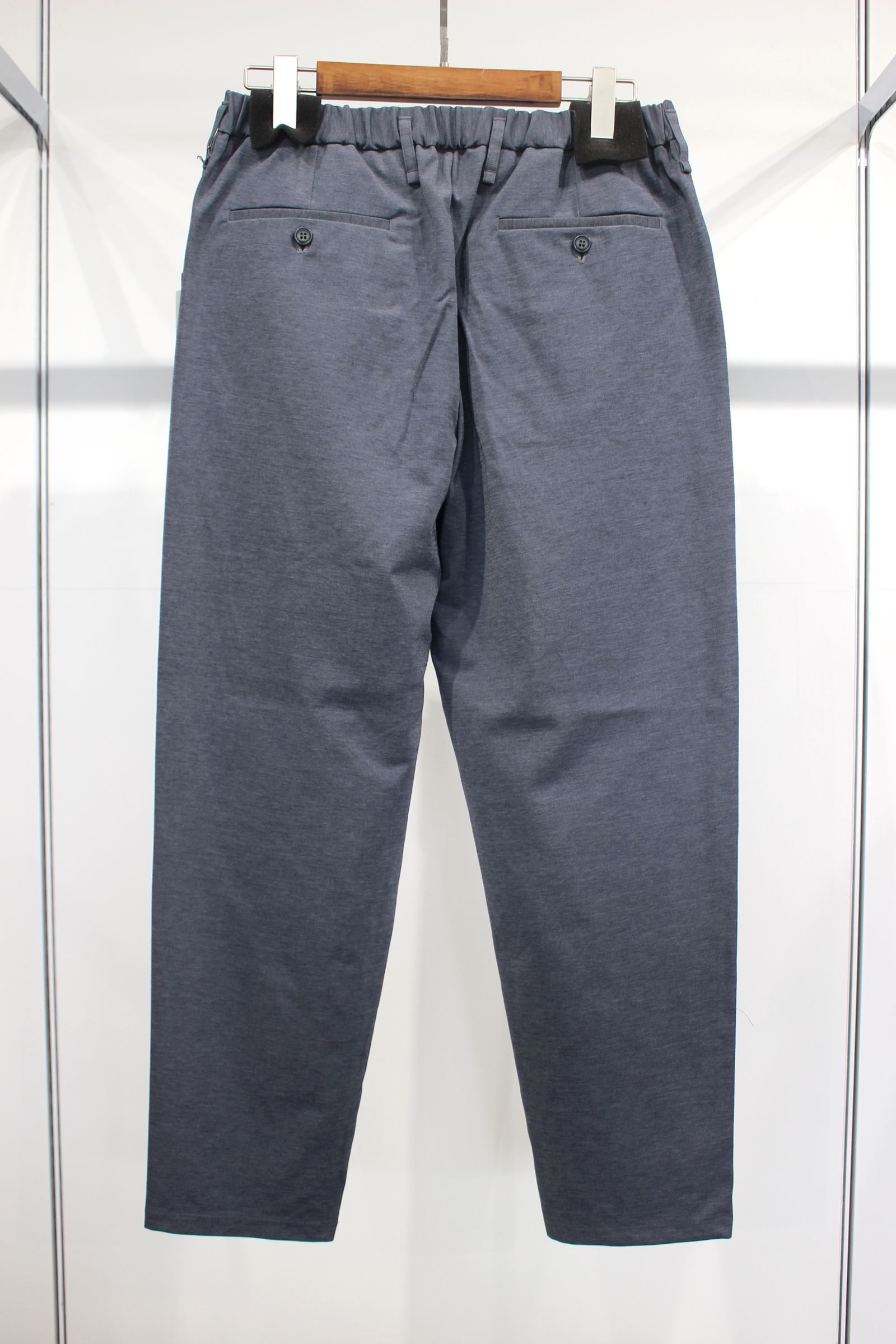 BACK EZ 2TUCK TROUSERS/イージースラックス