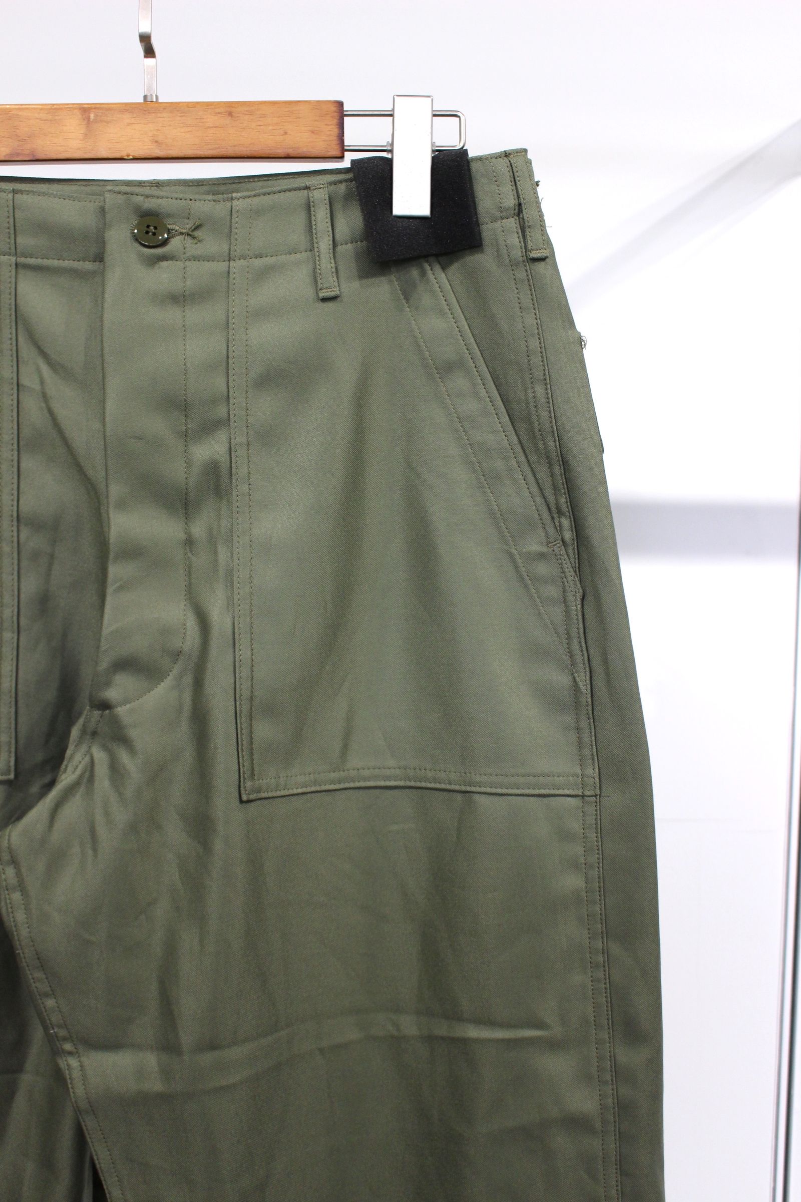 GIZA BACK SATIN BAKER PANTS/OLIVE