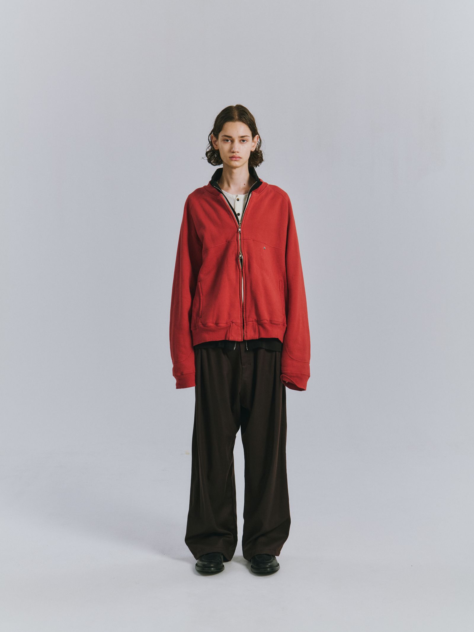 FLEECE-LINED SWEAT VERSITY SHIRT | RED | スウェット
