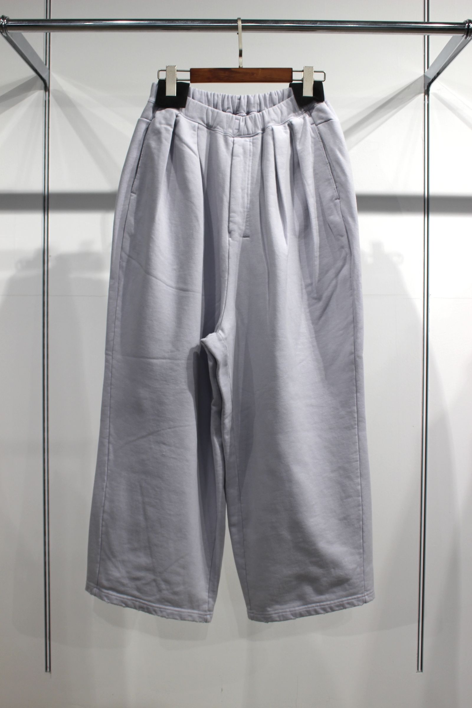ANCELLM - TUCK SWEAT PANTS | WHITE | スウェットパンツ | NapsNote ANCELLM - TUCK SWEAT PANTS | WHITE | スウェットパンツ | NapsNote