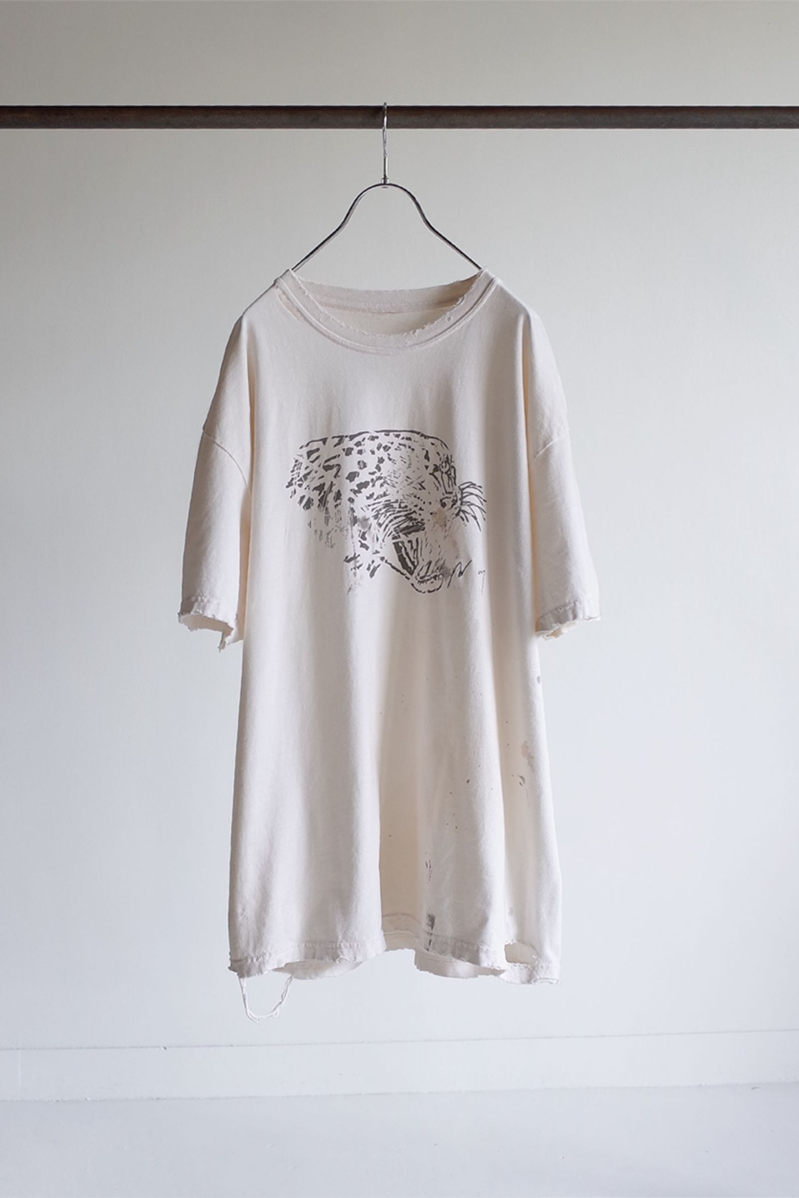 ANCELLM - AGING LEO T-SHIRT/IVORY | NapsNote