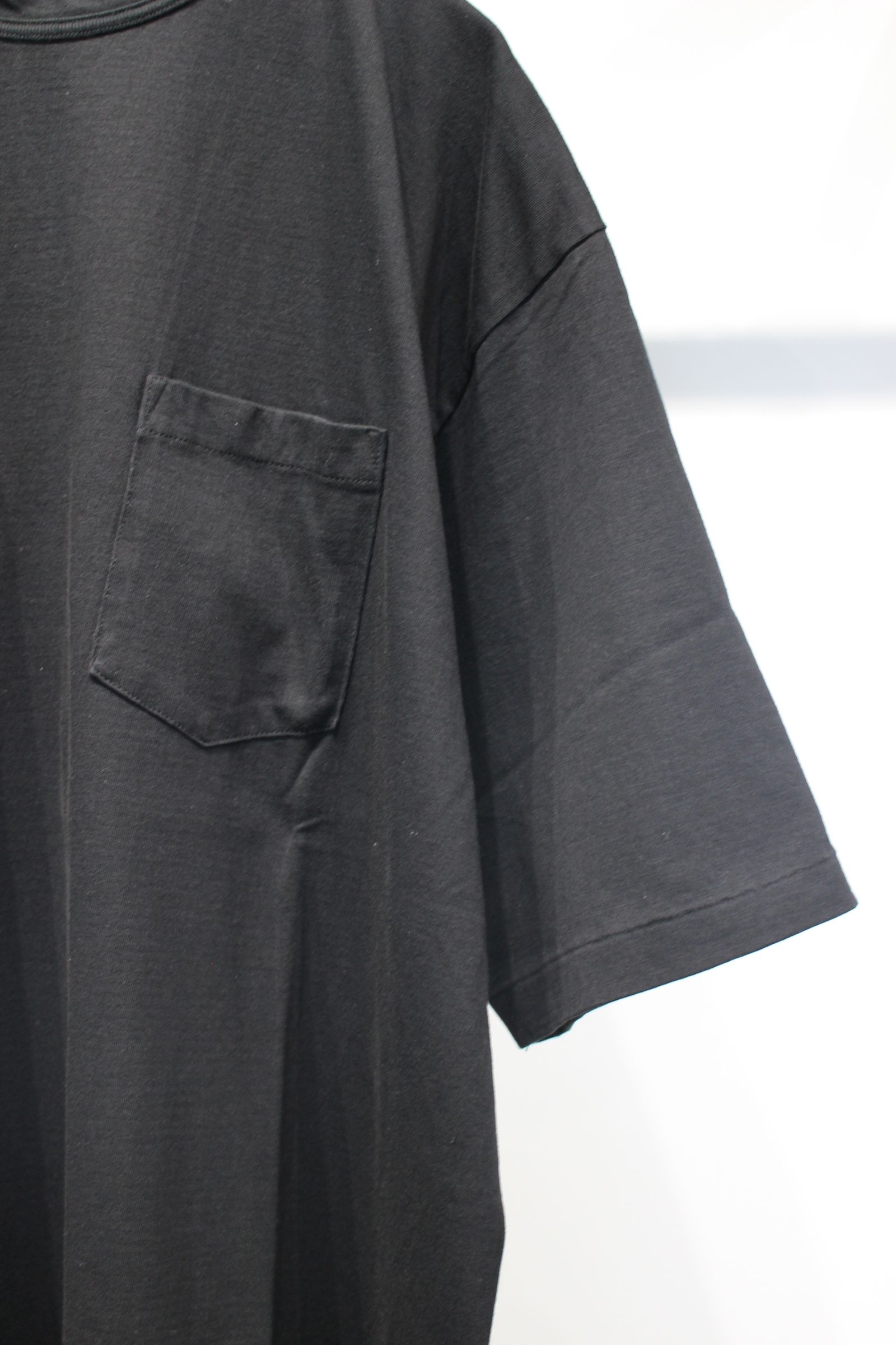 SEA ISLAND TOMPKINS LOOP JERSEY HYPER BIG BINDER NECK TUBE POCKET TEE | BLACK | カットソー
