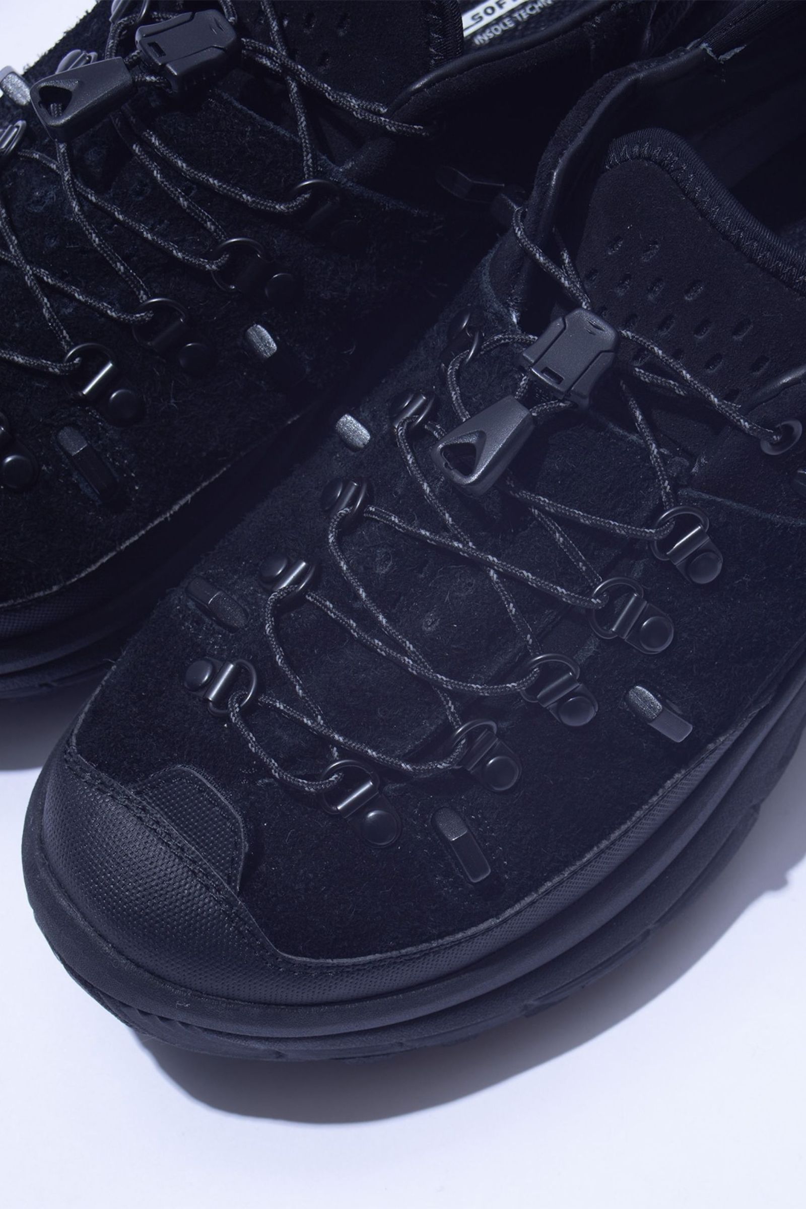 MODULAR UPPER BEETLE LO F/CE. - SUICOKE | Black | シューズ