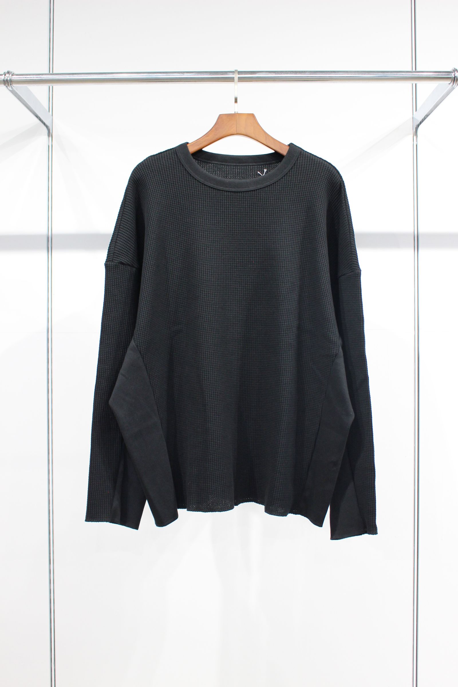 WAFFLE LONG SLEEVE PULLOVER | BLACK | カットソー