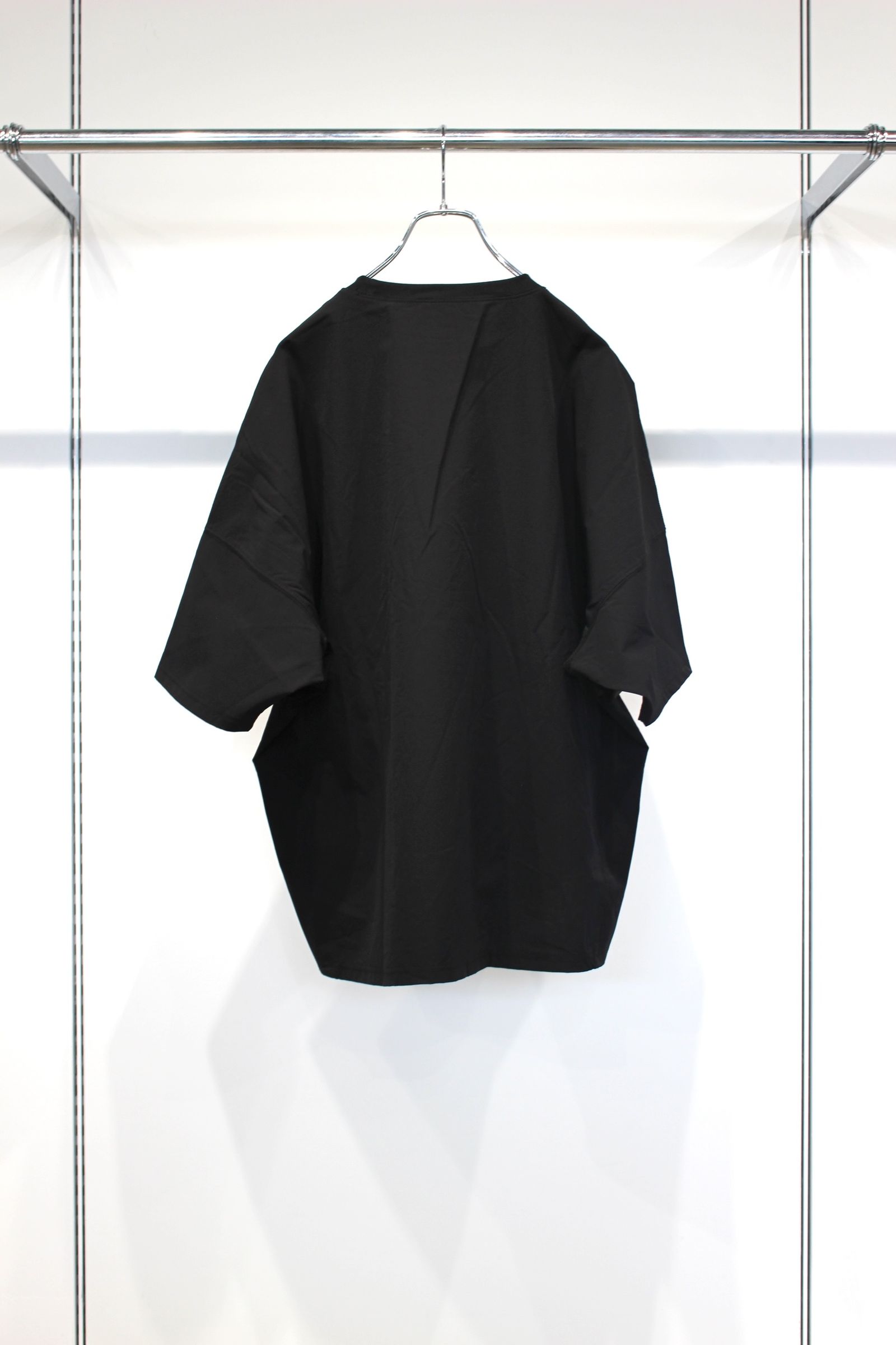 AMPHIBIOUS T-SHIRT | Black | リラックスカットソー