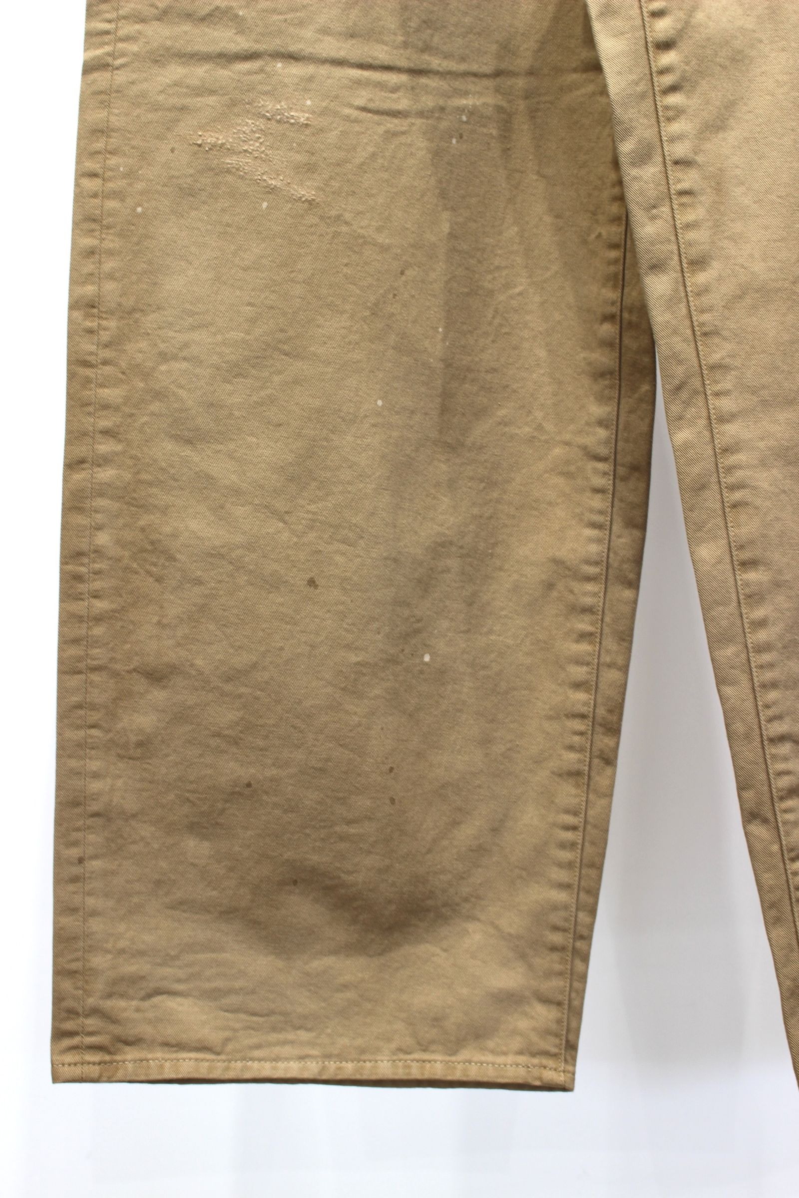 AGING CHINO SLACKS | BEIGE | チノスラックス