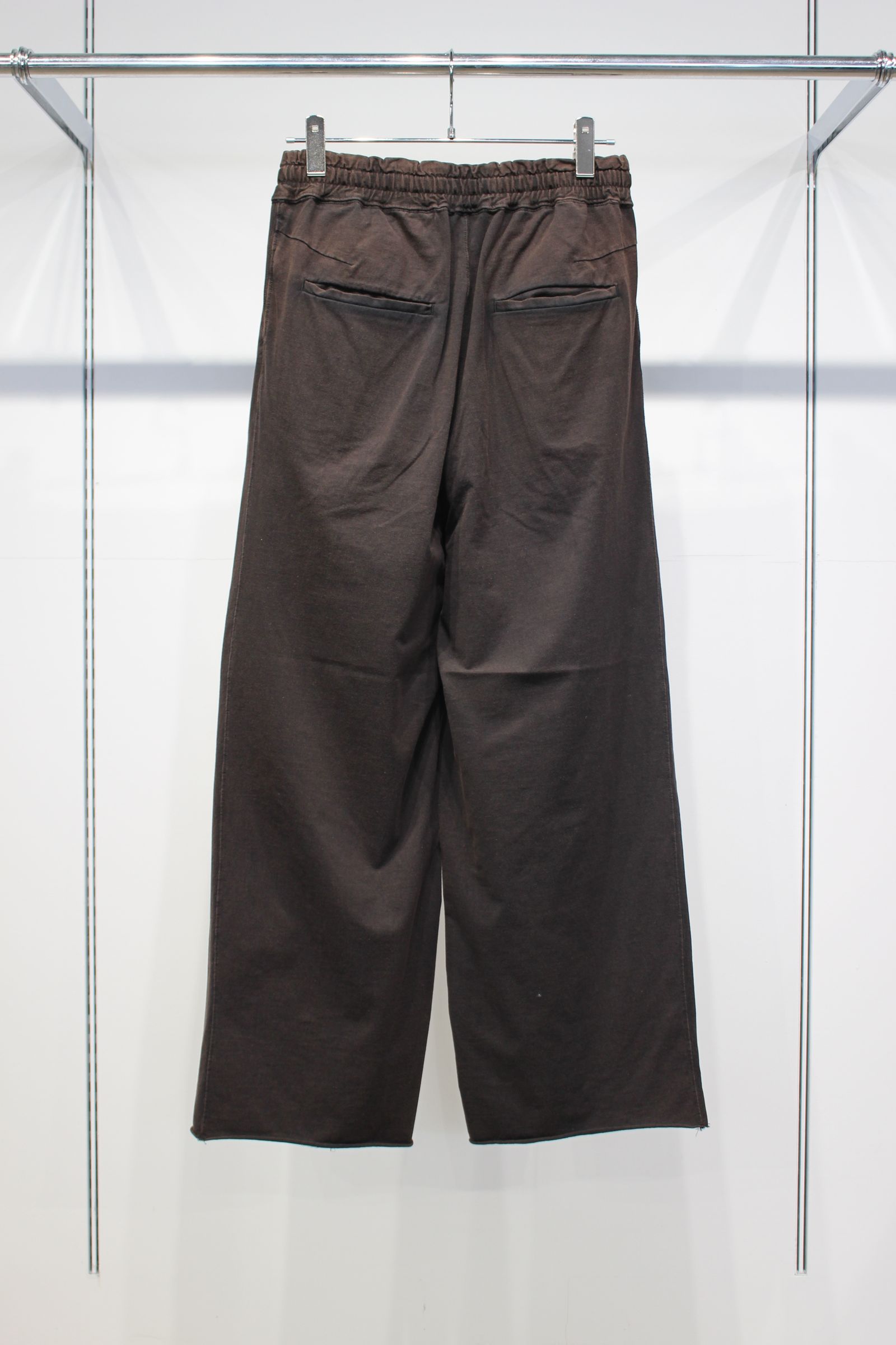 DRAPE WIDE EASY CUT SLACKS | BLACK | スラックス