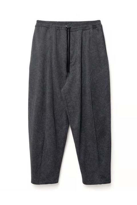 Batik-Dyed Layered Tuck Crescent Sweatpants | CHARCOAL | タックスウェットパンツ
