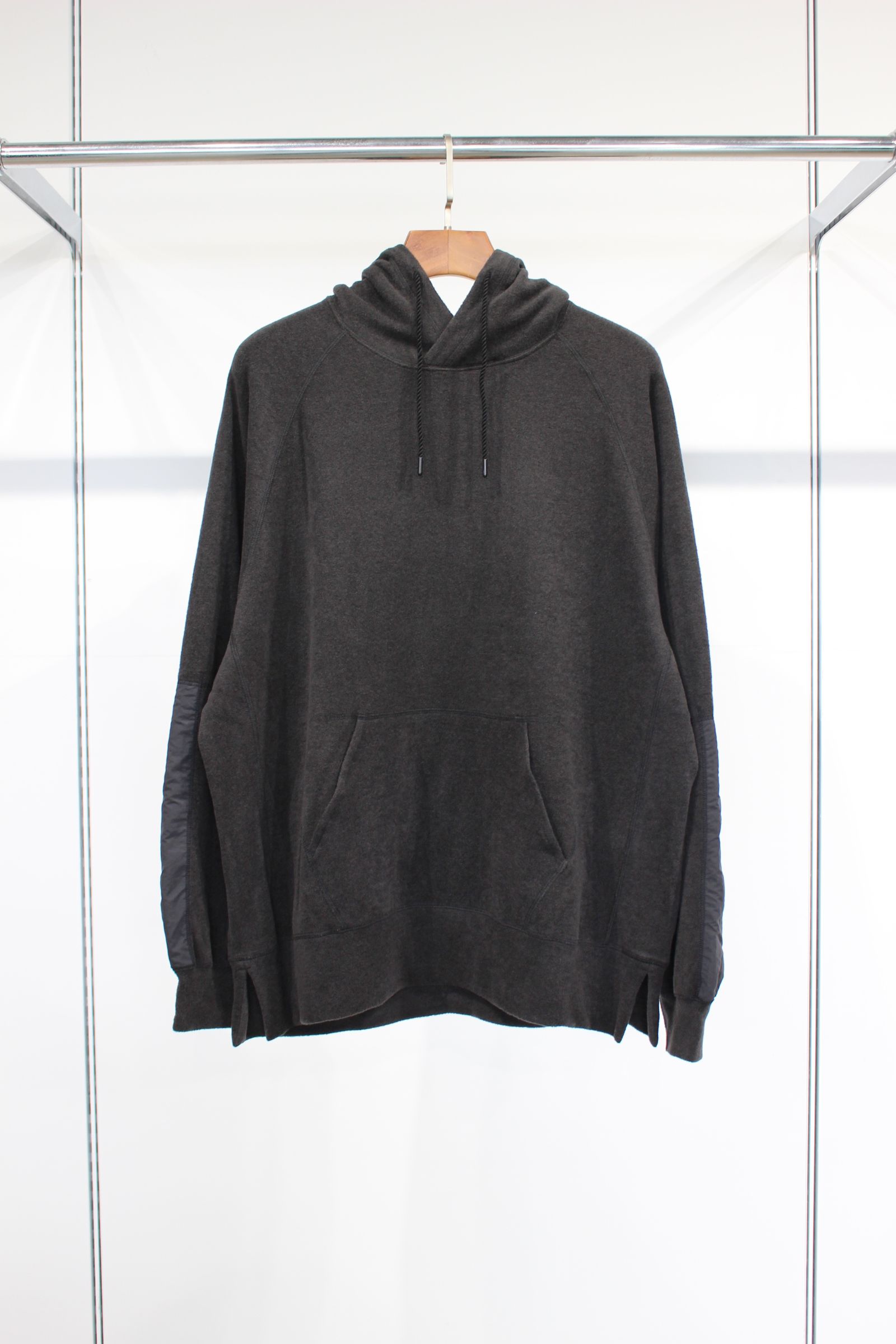 WOOL FLEECE HOODIE/GUNMETAL