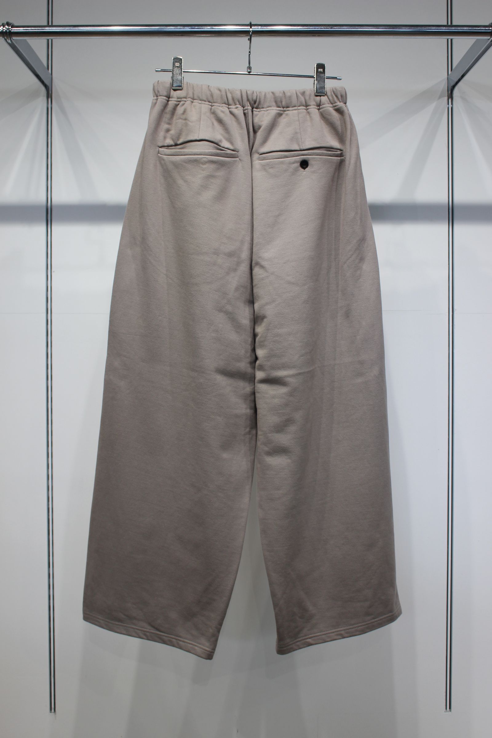 2TUCK SWEAT PANTS | GREIGE | スウェットパンツ
