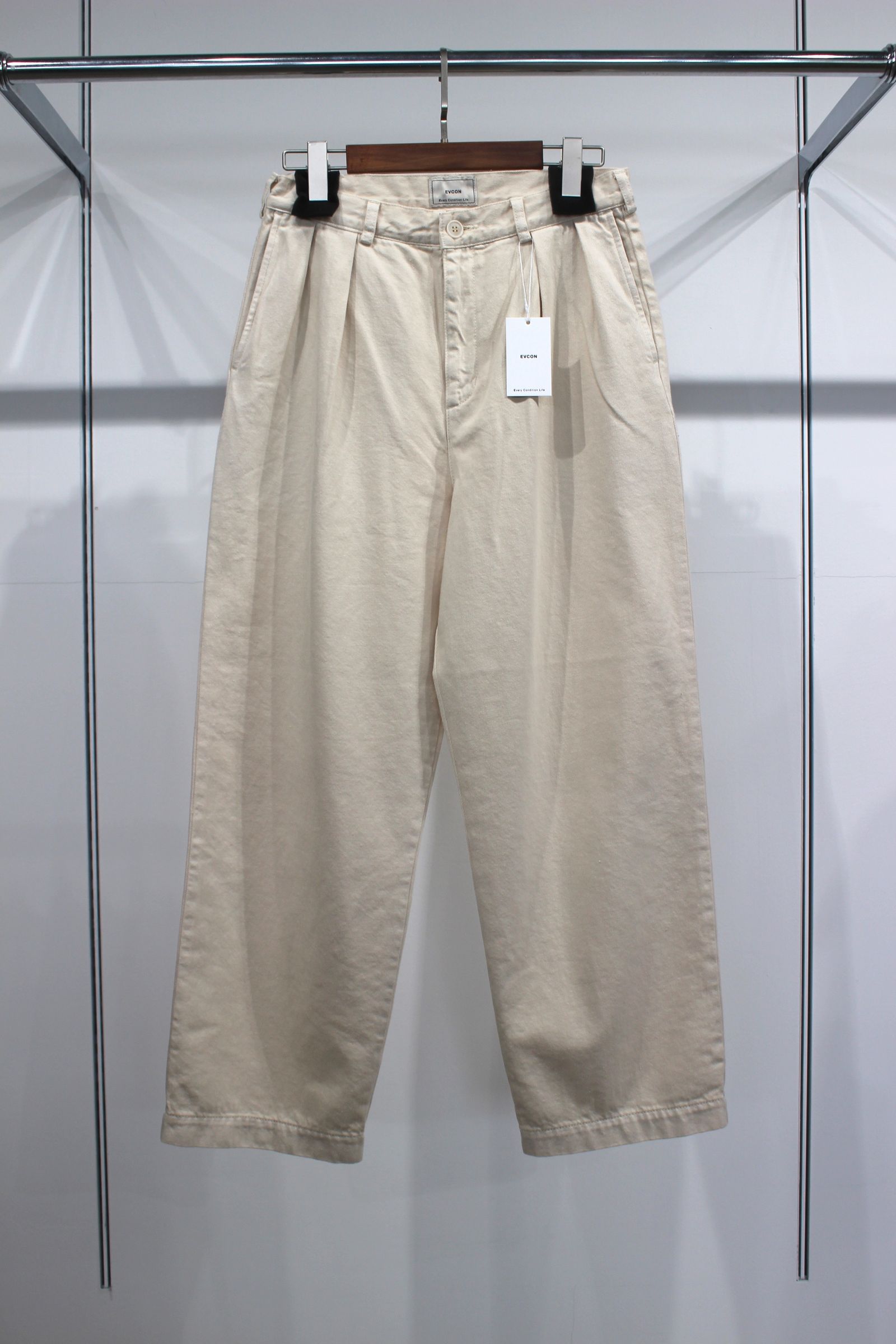 送料無料 いつまで EVCON NapsNote | TROUSER/2タックデニム DENIM 2TUCK - パンツ